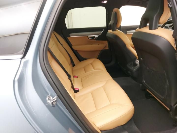 Photo 32 VIN: YV1PW79B0J1067416 - VOLVO V90 