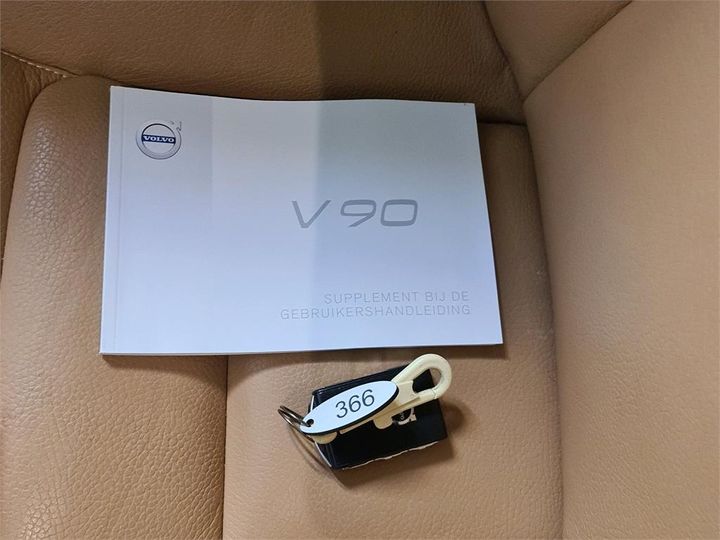 Photo 9 VIN: YV1PWA8B1J1043290 - VOLVO V90 