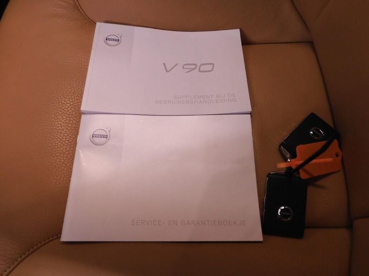 Photo 17 VIN: YV1PWA8BDH1009670 - VOLVO V90 