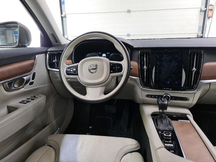 Photo 6 VIN: YV1PWA8BDH1022556 - VOLVO V90 