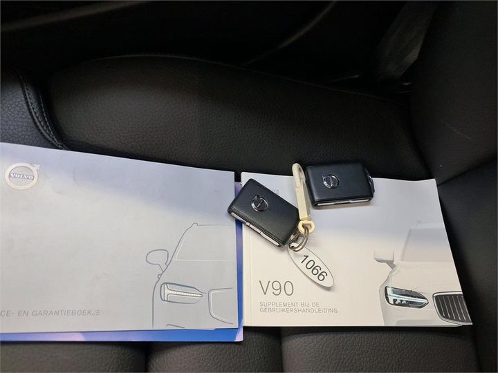 Photo 9 VIN: YV1PWAKBDJ1066760 - VOLVO V90 