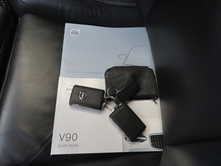 Photo 11 VIN: YV1PWAKUDK1090910 - VOLVO V90 