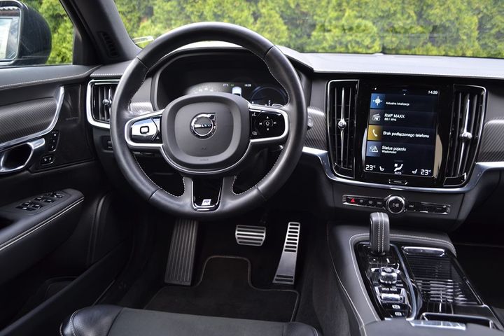 Photo 18 VIN: YV1PWBMVDL1141233 - VOLVO V90 