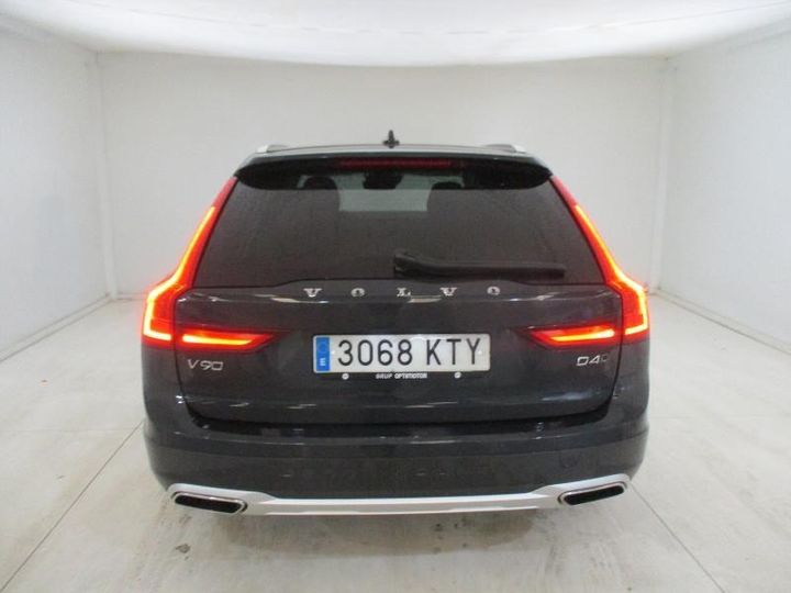 Photo 2 VIN: YV1PZA8UCK1081040 - VOLVO V90 