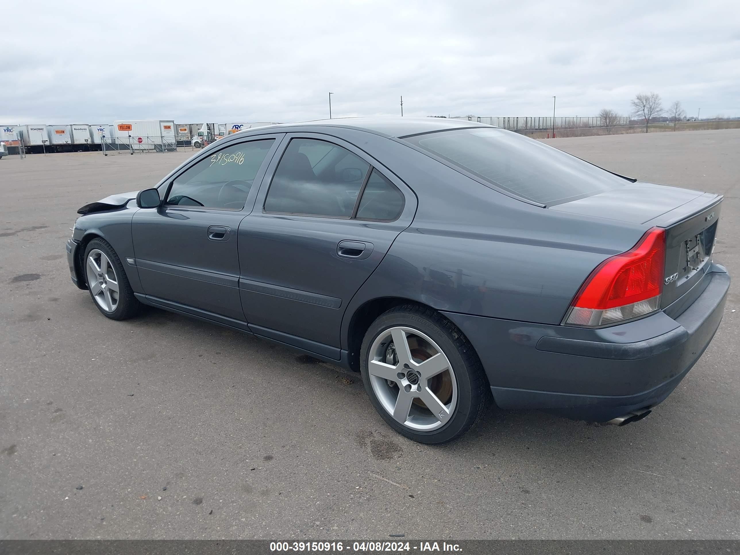 Photo 2 VIN: YV1RH52YX42387399 - VOLVO S60 