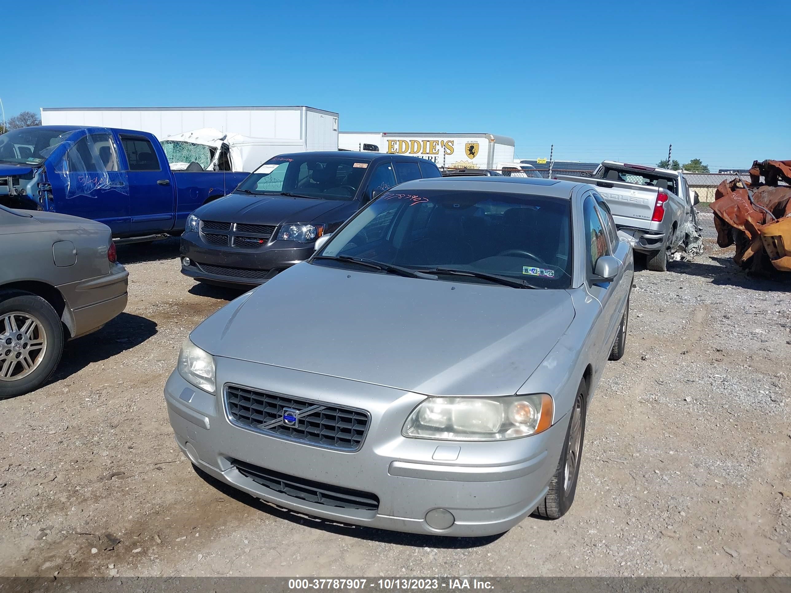 Photo 5 VIN: YV1RH592052449945 - VOLVO S60 