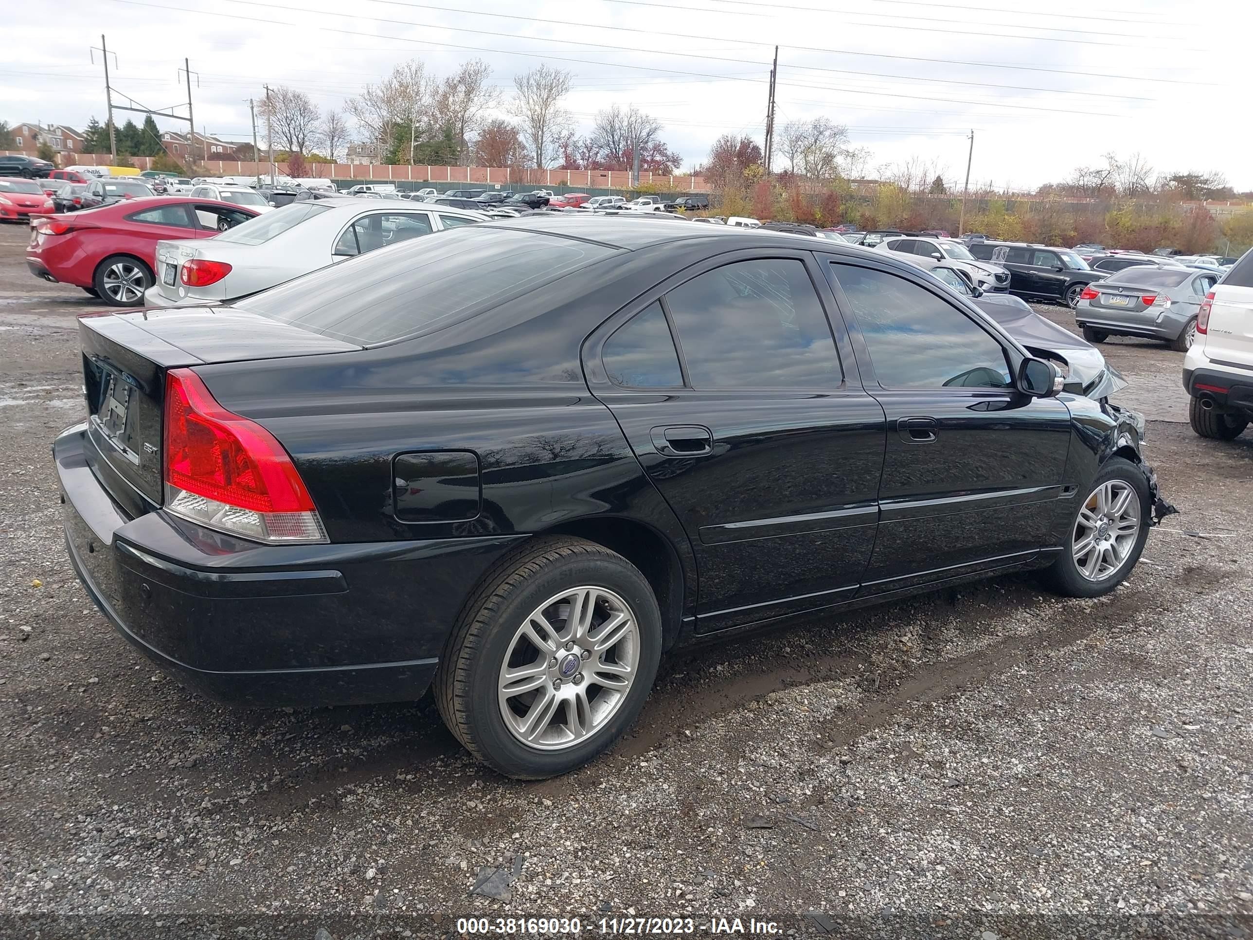 Photo 3 VIN: YV1RH592482697541 - VOLVO S60 