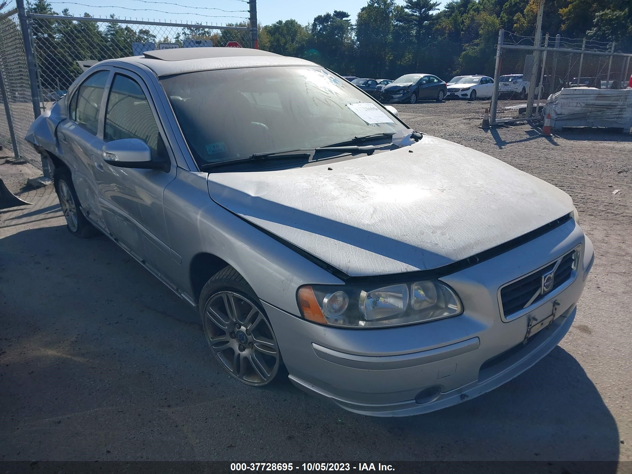 Photo 0 VIN: YV1RH592572632535 - VOLVO S60 