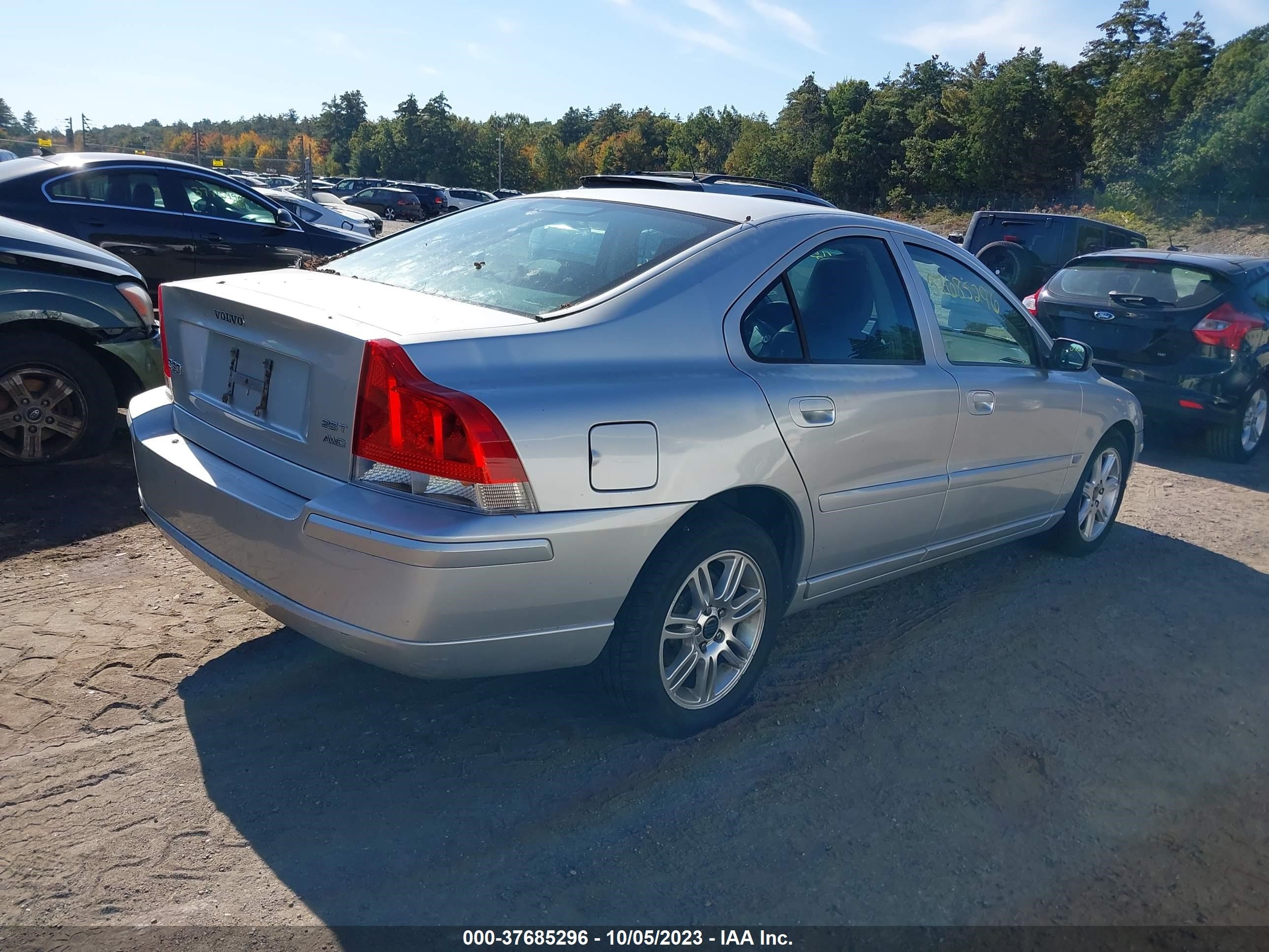 Photo 3 VIN: YV1RH592862519483 - VOLVO S60 