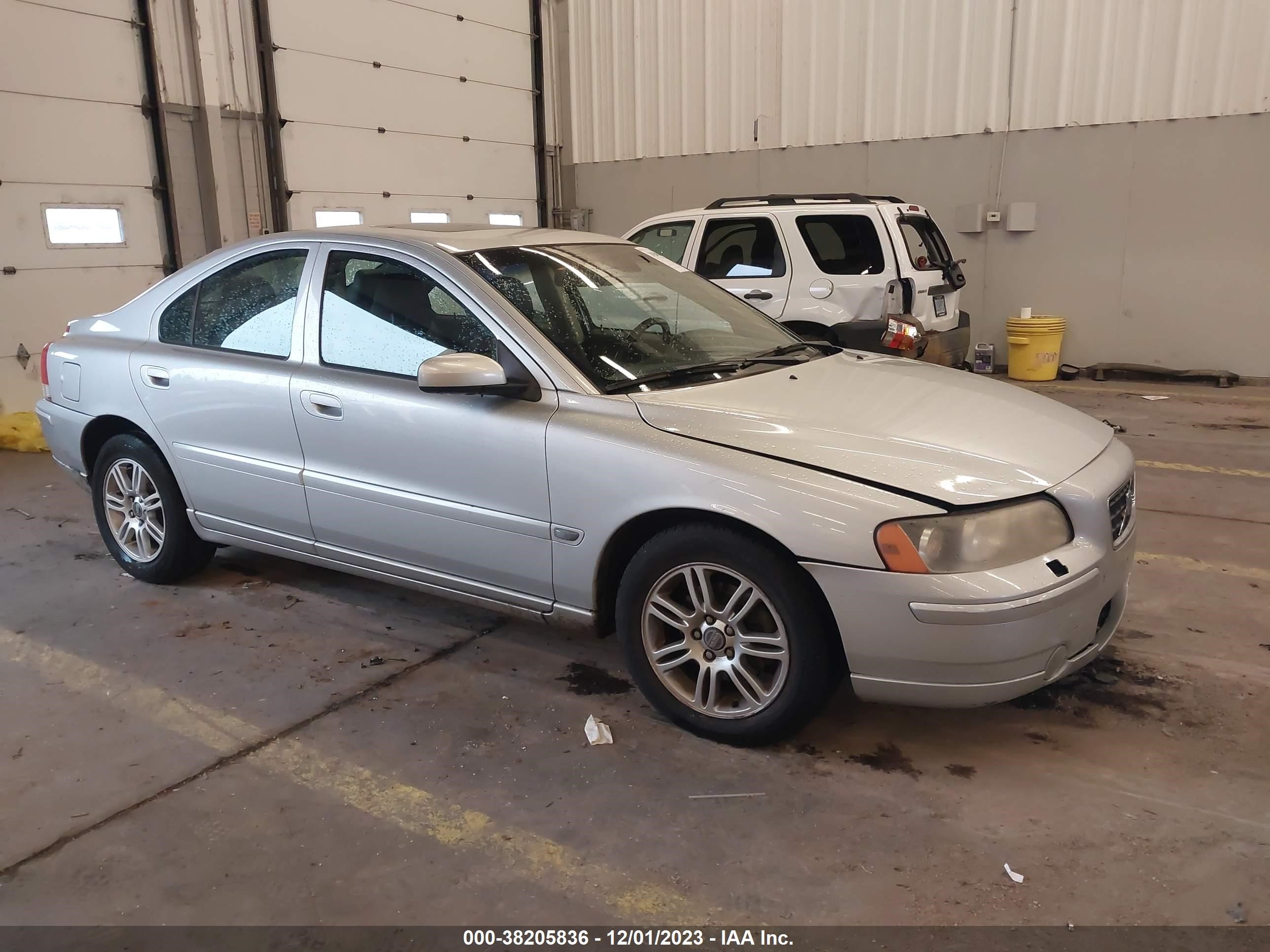 Photo 0 VIN: YV1RH592962529729 - VOLVO S60 