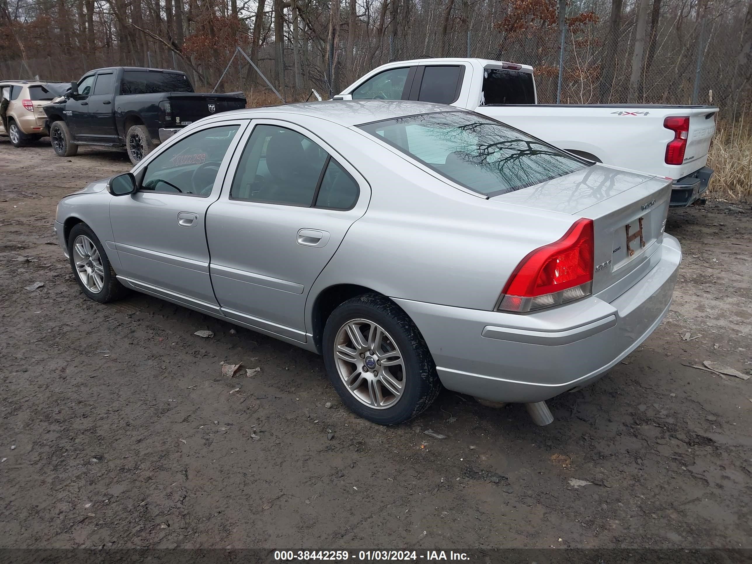 Photo 2 VIN: YV1RH592982671310 - VOLVO S60 