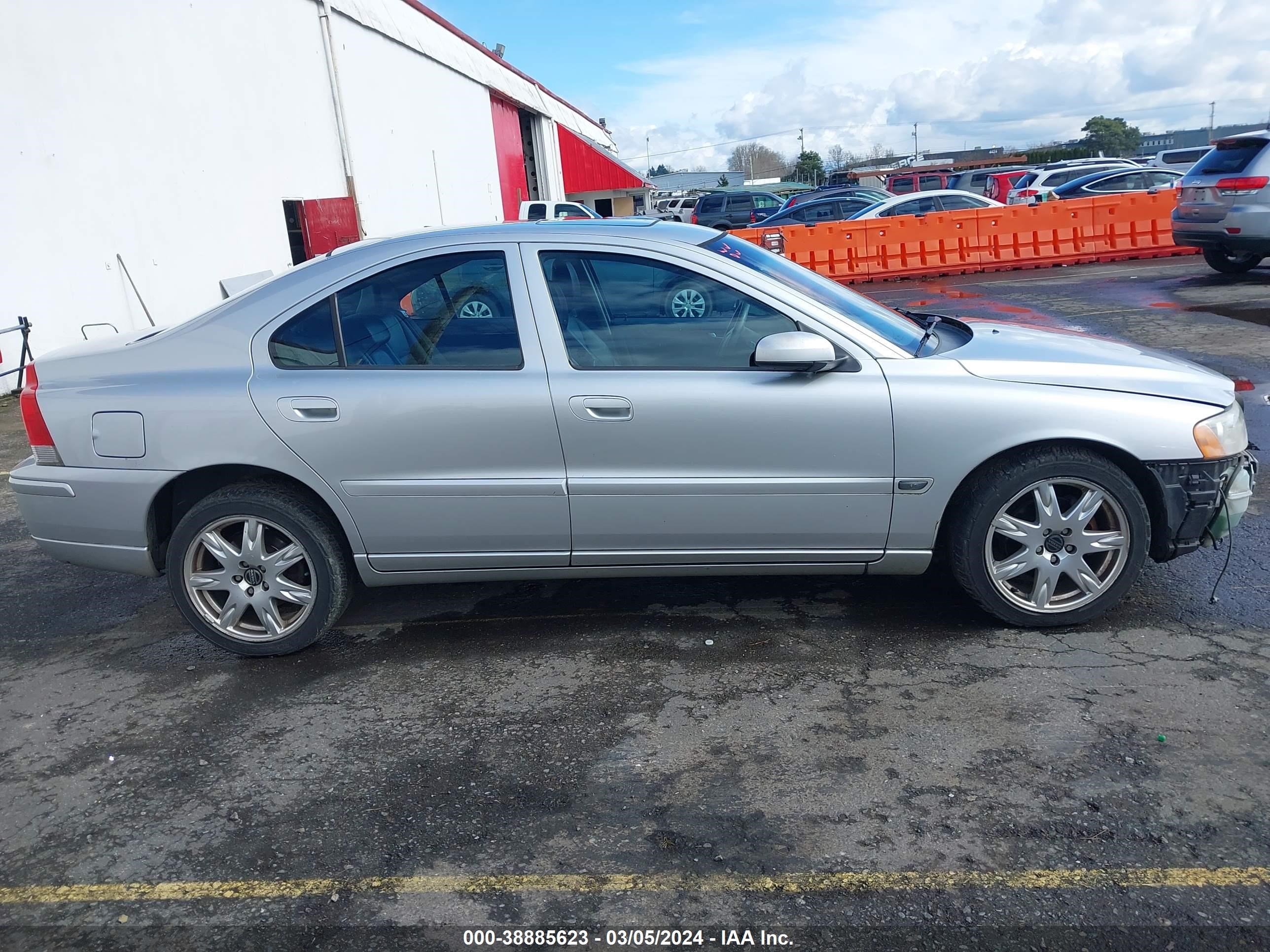 Photo 12 VIN: YV1RH592X52463612 - VOLVO S60 