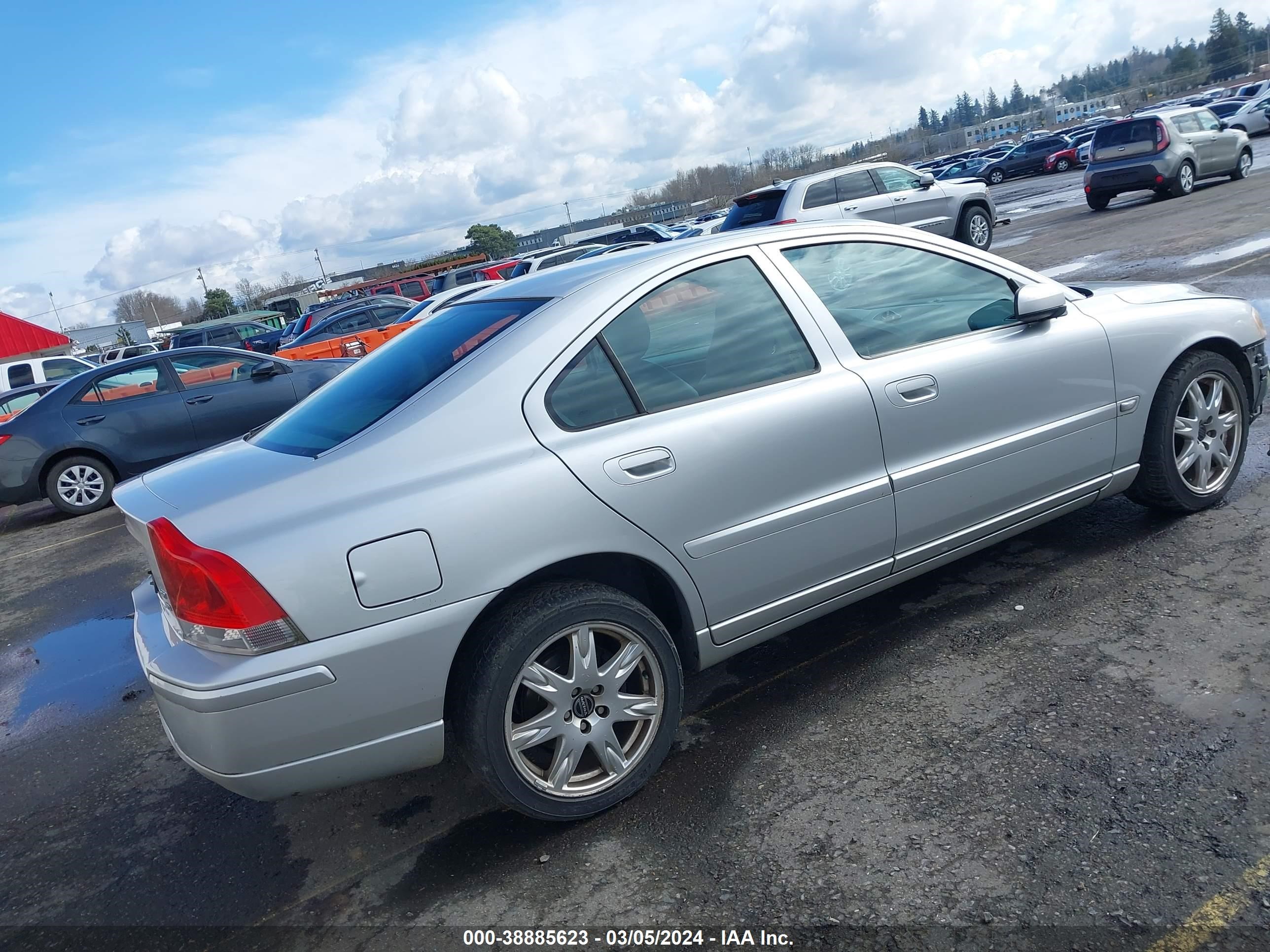 Photo 3 VIN: YV1RH592X52463612 - VOLVO S60 