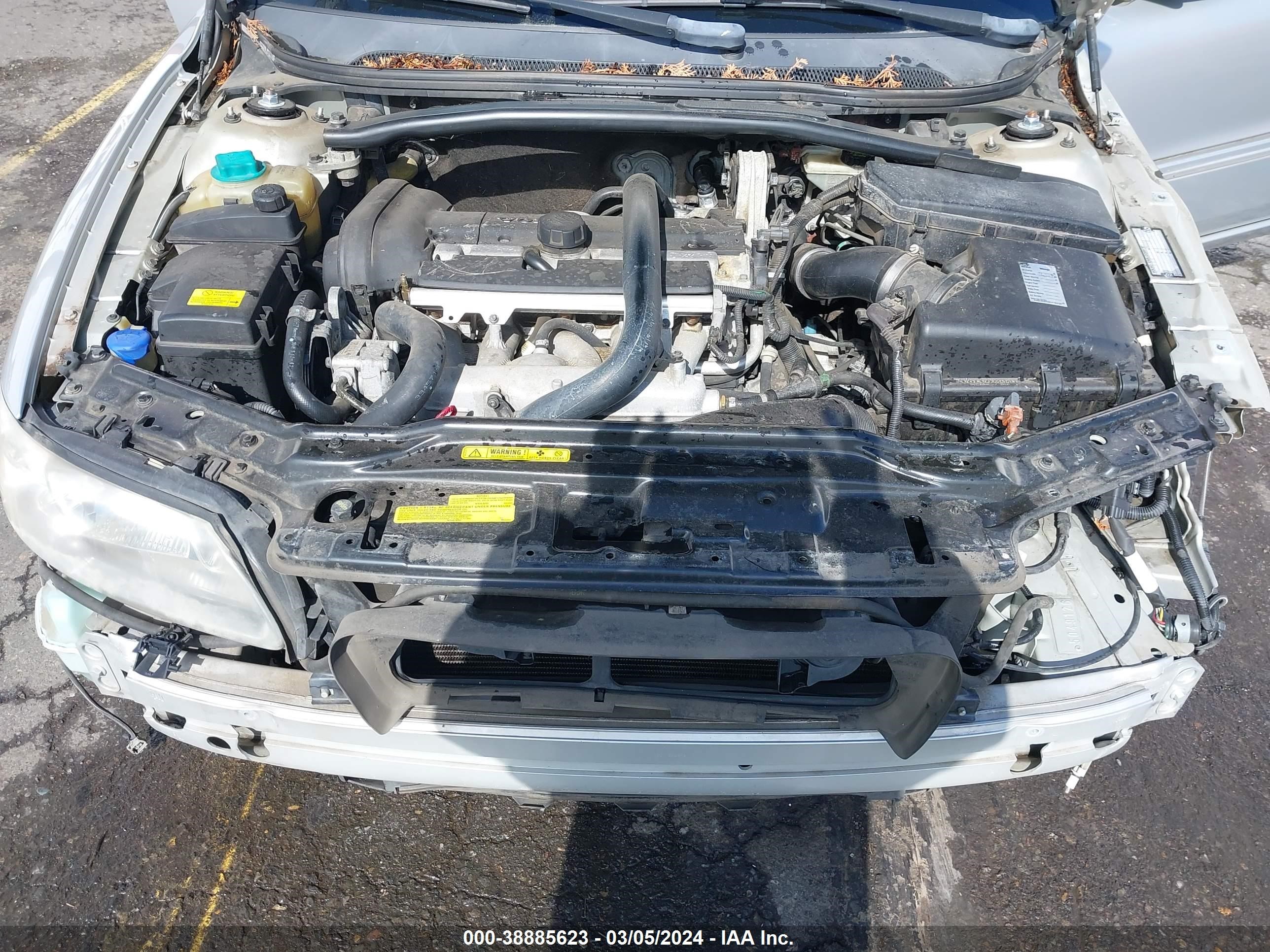 Photo 9 VIN: YV1RH592X52463612 - VOLVO S60 2.5T 