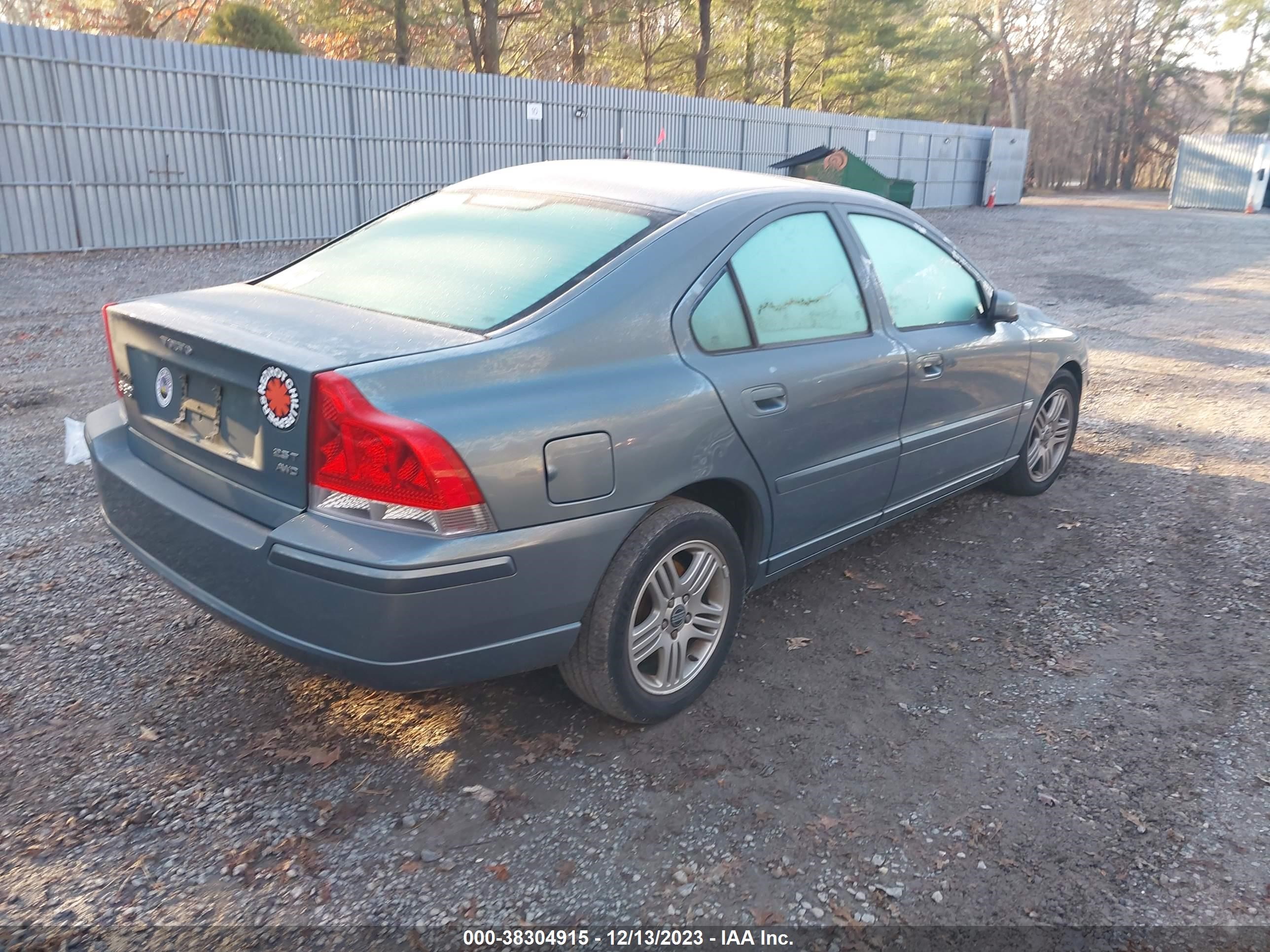 Photo 3 VIN: YV1RH592X52475503 - VOLVO S60 