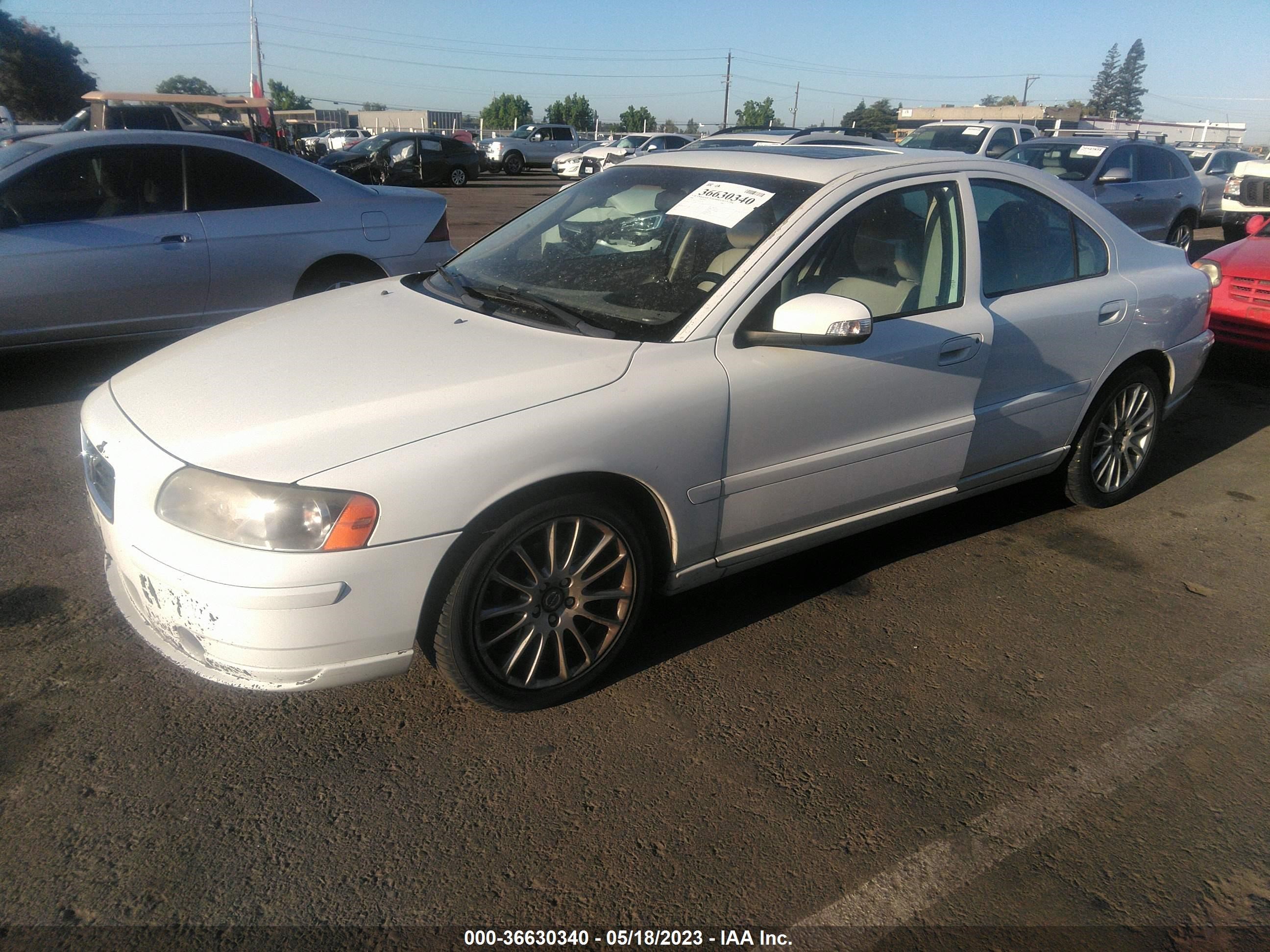 Photo 1 VIN: YV1RS592082683184 - VOLVO S60 