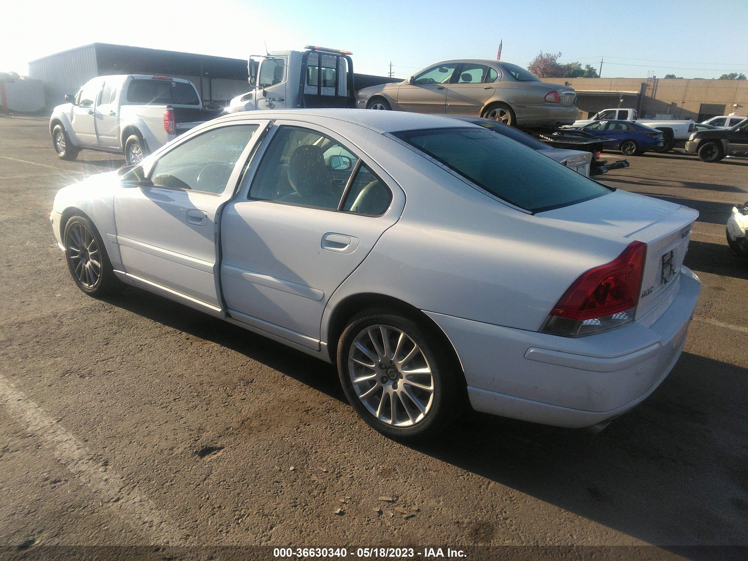 Photo 2 VIN: YV1RS592082683184 - VOLVO S60 