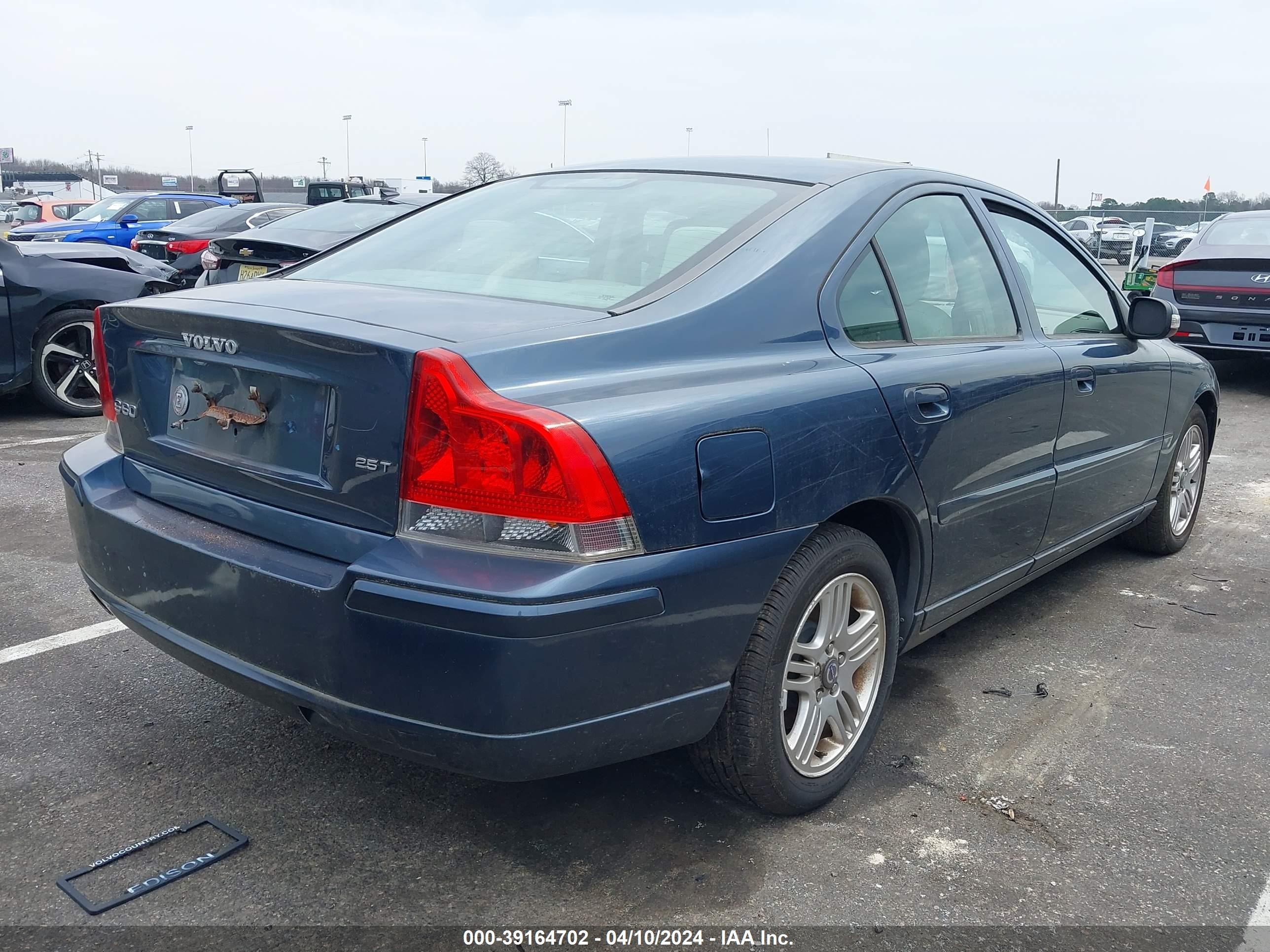 Photo 3 VIN: YV1RS592082687641 - VOLVO S60 