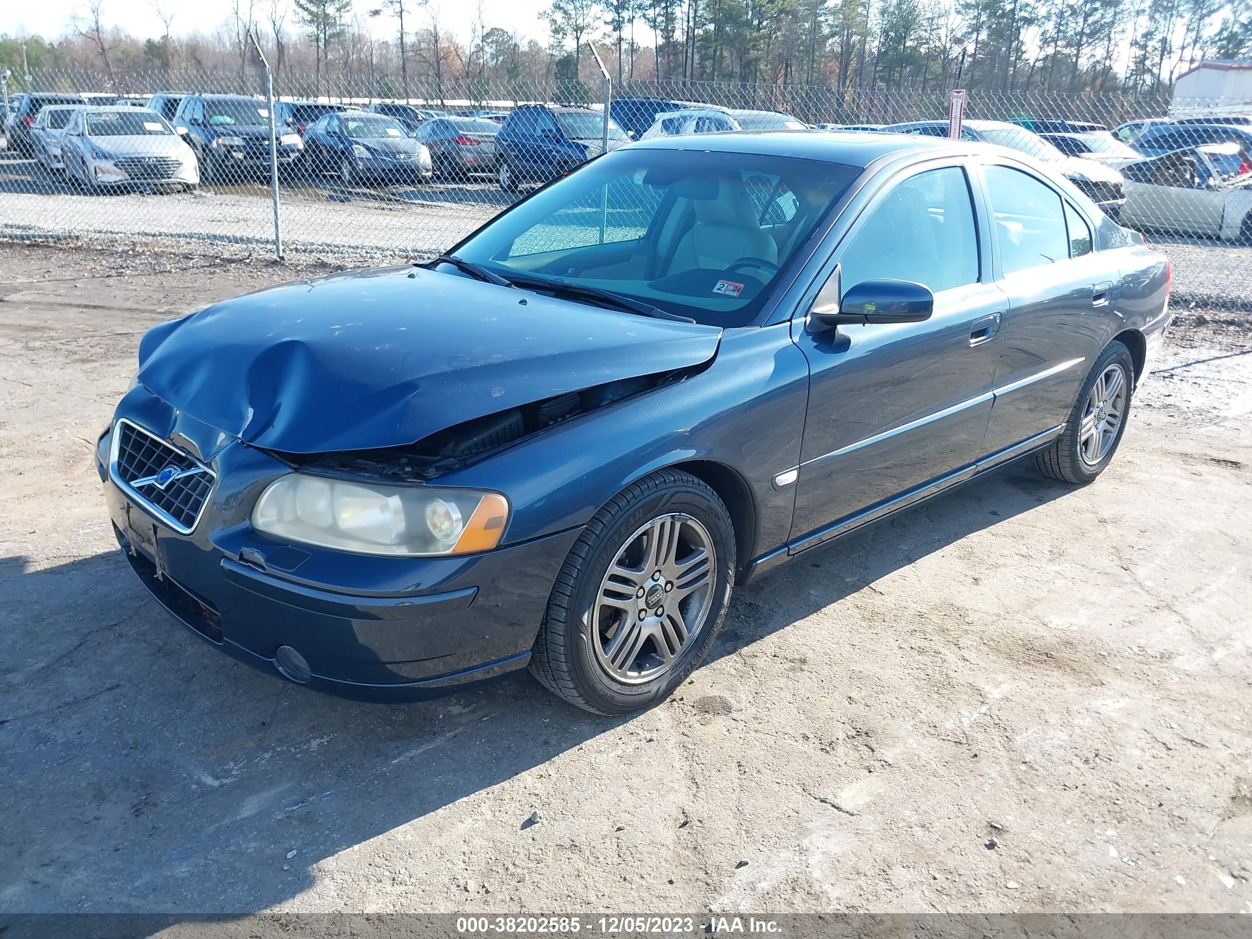 Photo 1 VIN: YV1RS592152451172 - VOLVO S60 