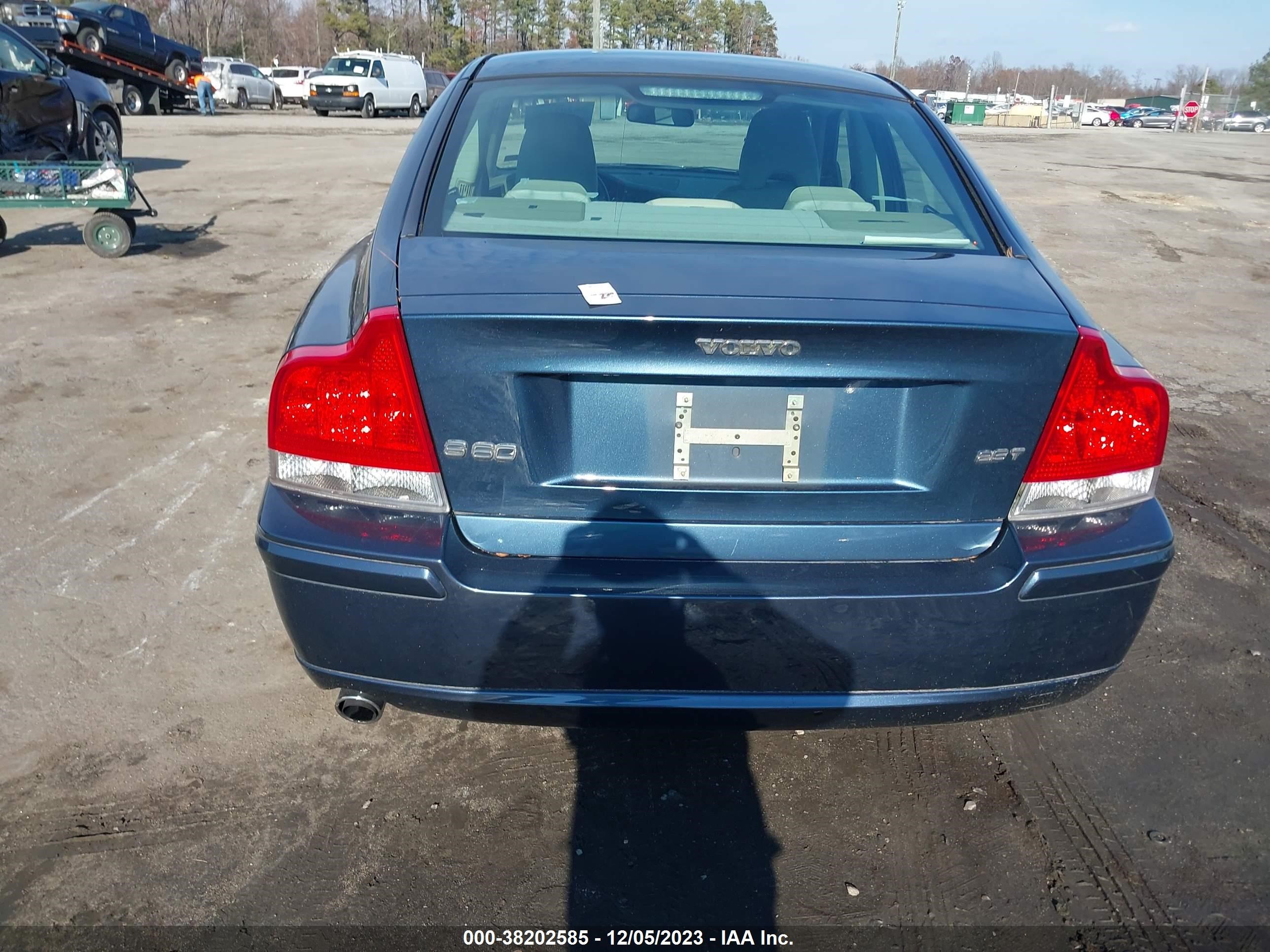 Photo 15 VIN: YV1RS592152451172 - VOLVO S60 