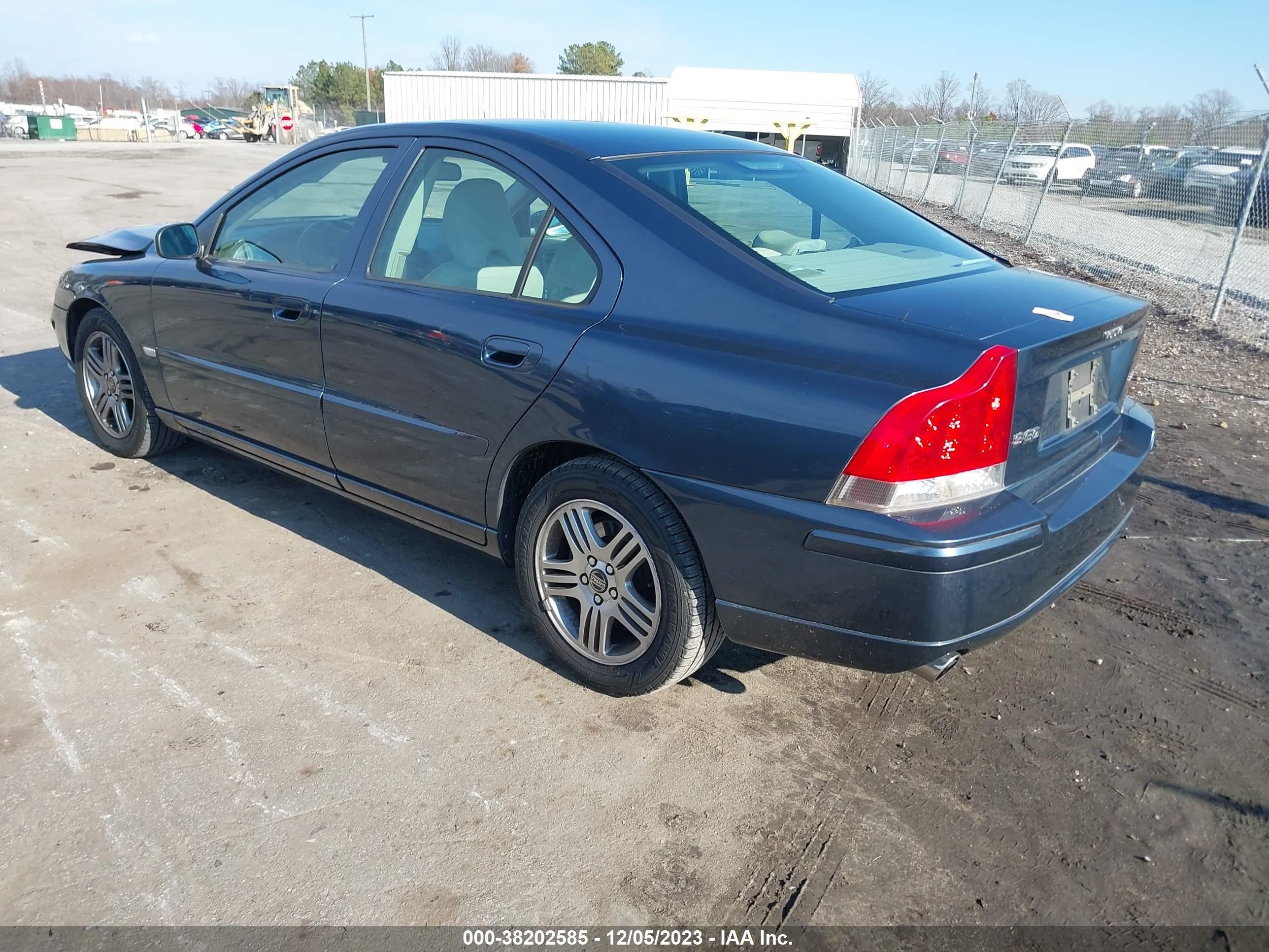 Photo 2 VIN: YV1RS592152451172 - VOLVO S60 