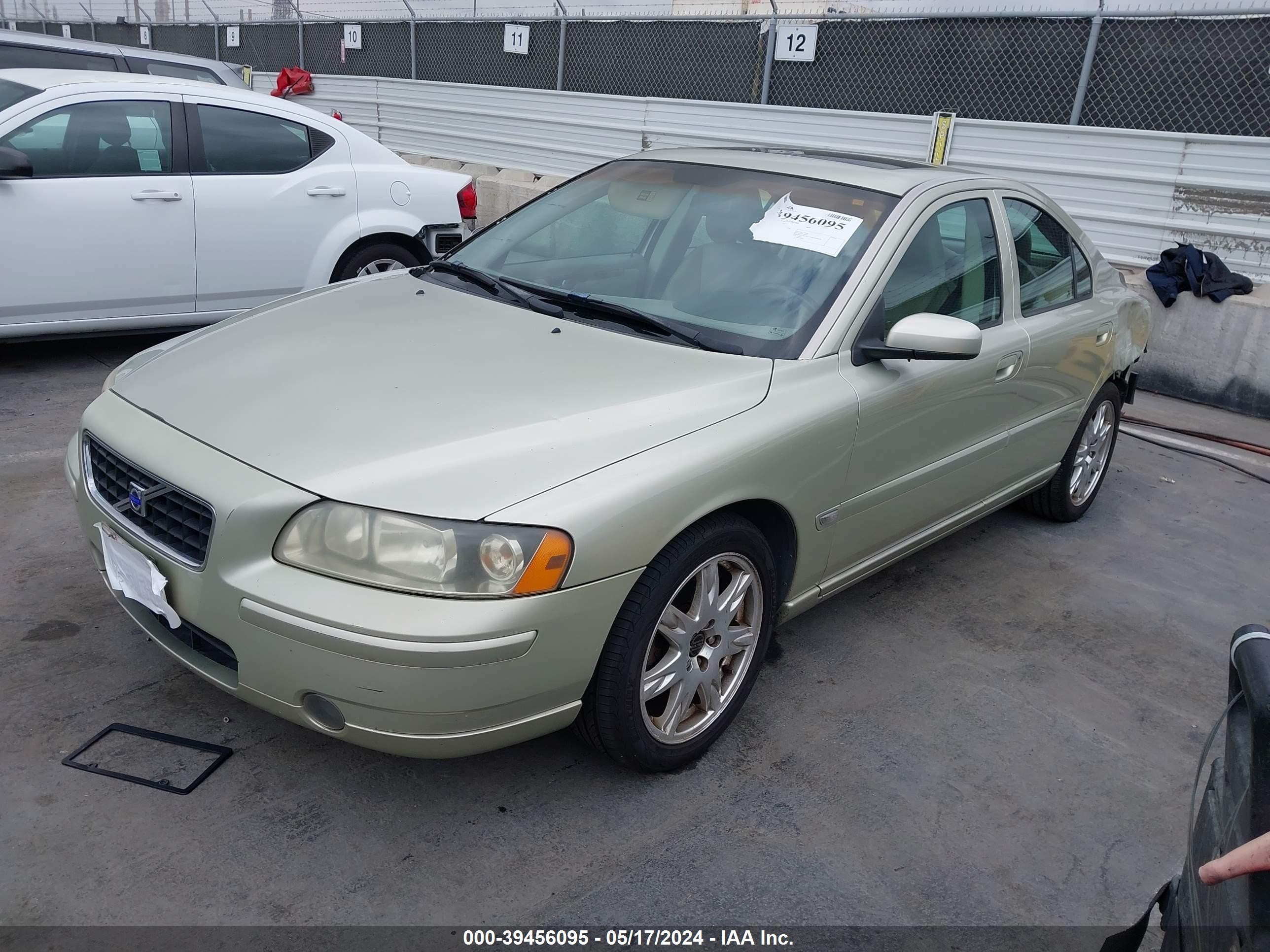 Photo 1 VIN: YV1RS592252440312 - VOLVO S60 