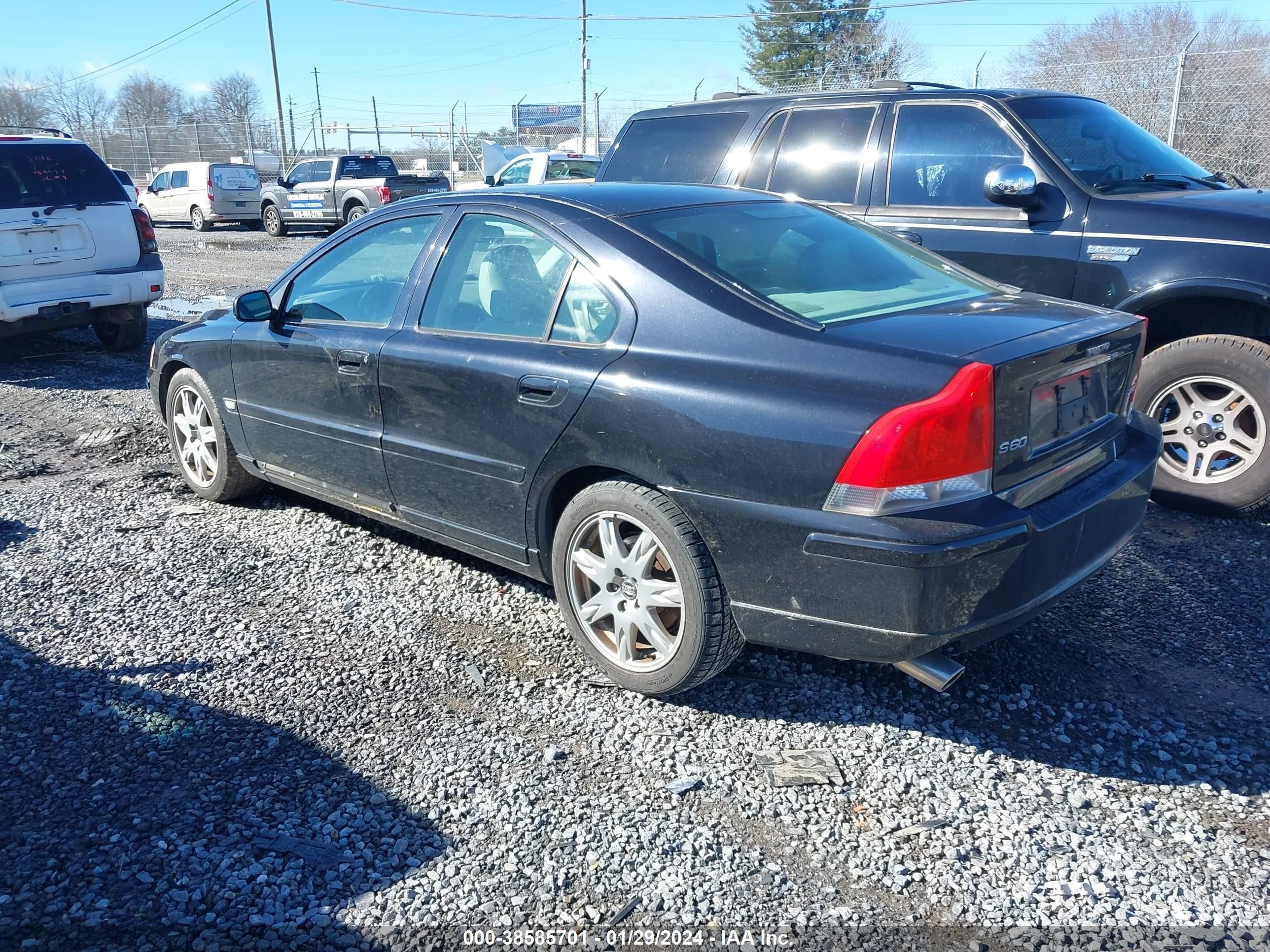 Photo 2 VIN: YV1RS592252452377 - VOLVO S60 