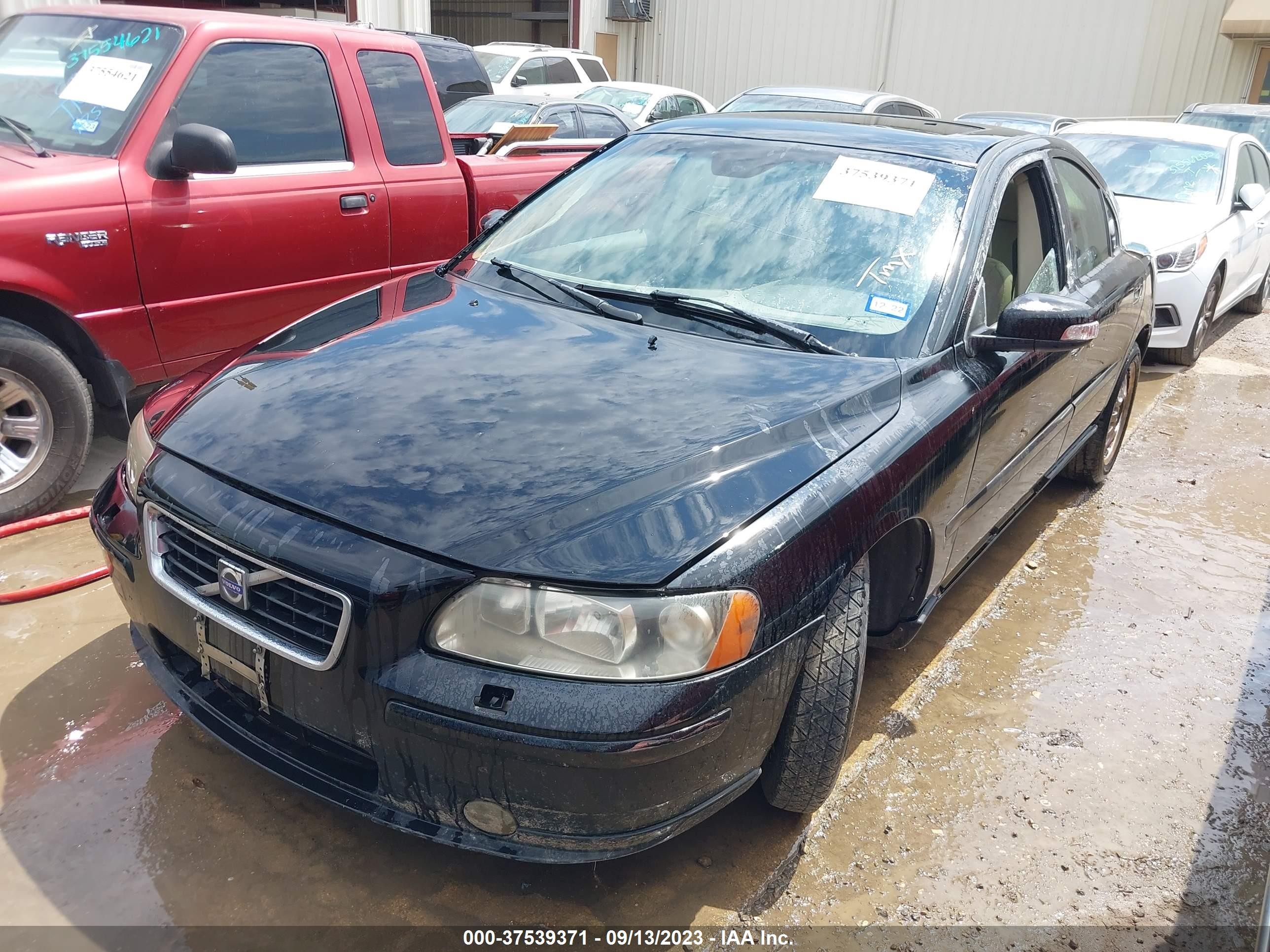 Photo 1 VIN: YV1RS592282674678 - VOLVO S60 