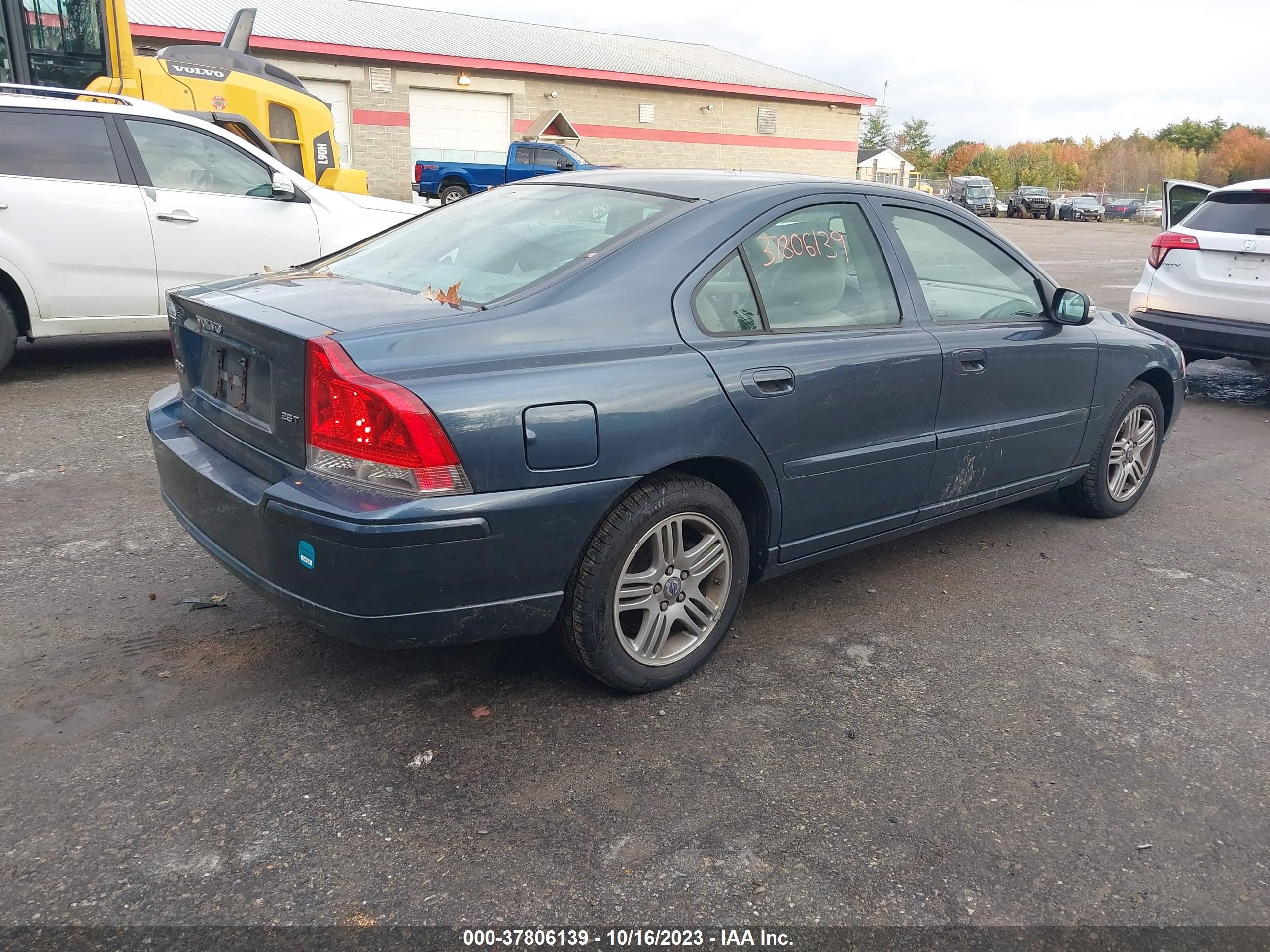 Photo 3 VIN: YV1RS592482673578 - VOLVO S60 