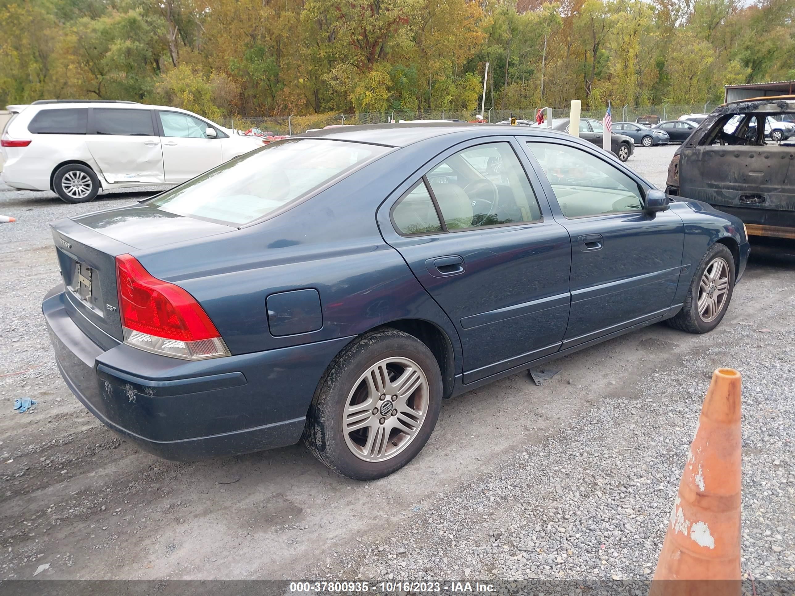 Photo 3 VIN: YV1RS592562529826 - VOLVO S60 