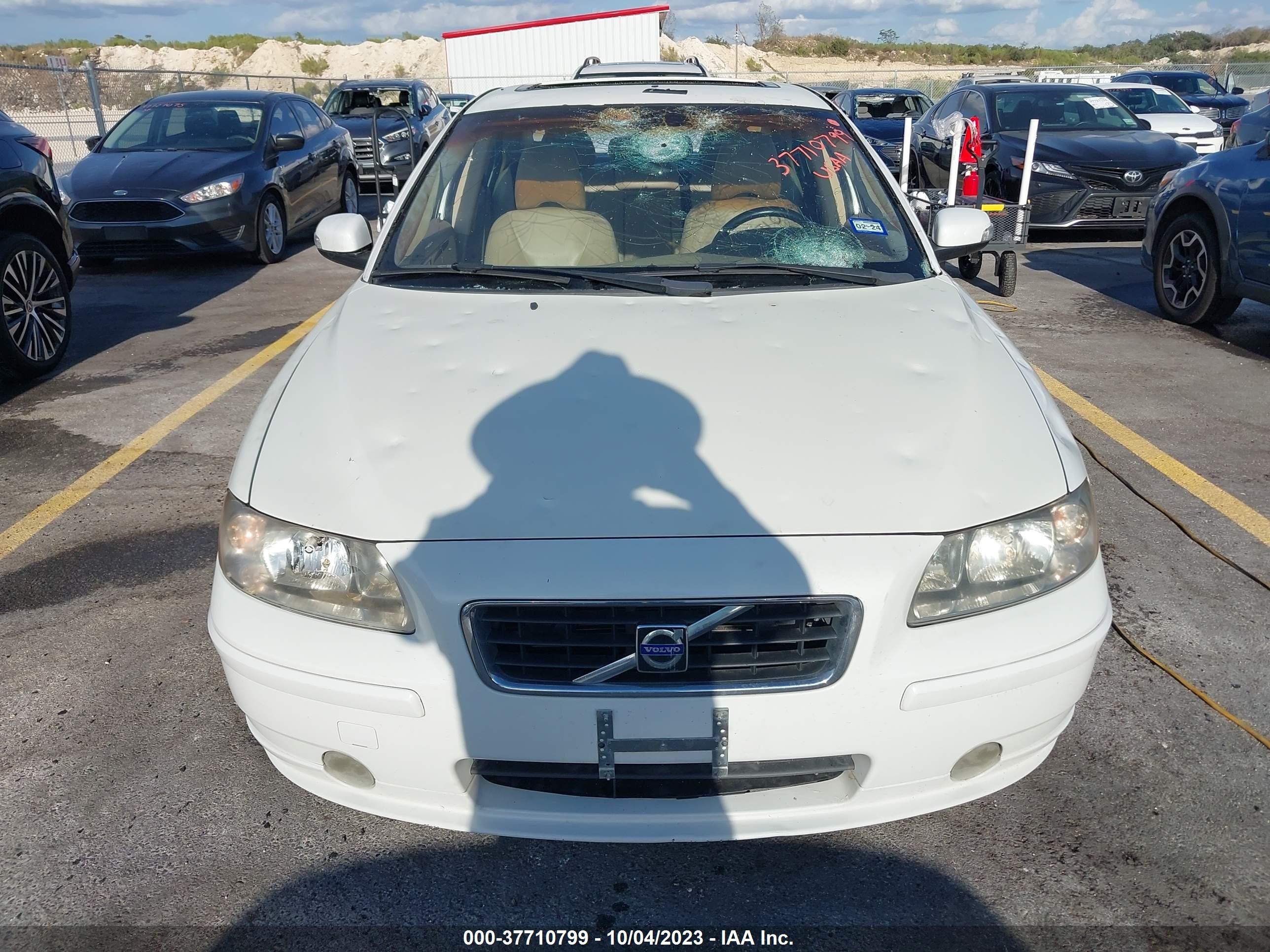 Photo 11 VIN: YV1RS592572604199 - VOLVO S60 