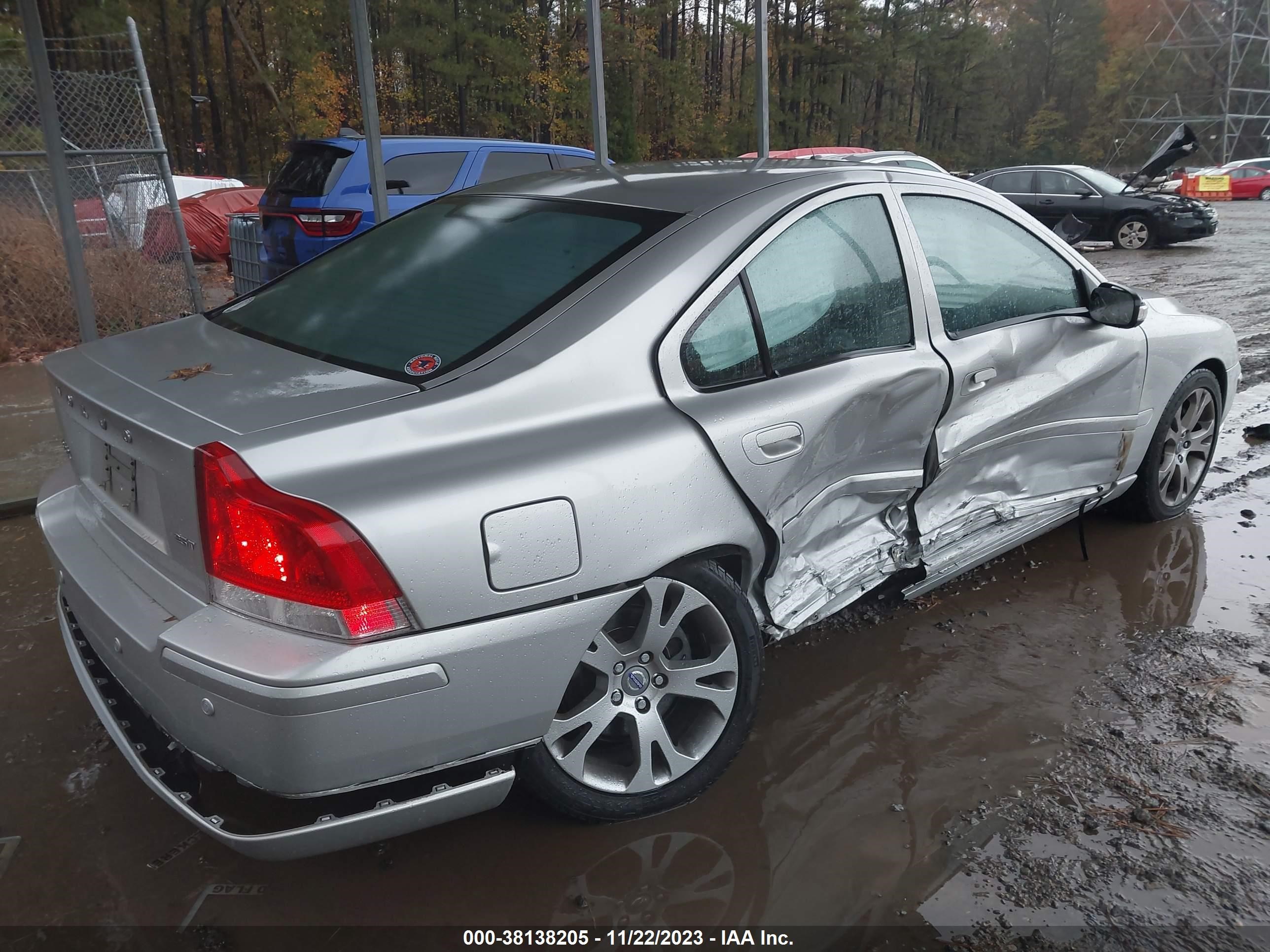 Photo 3 VIN: YV1RS592792726825 - VOLVO S60 