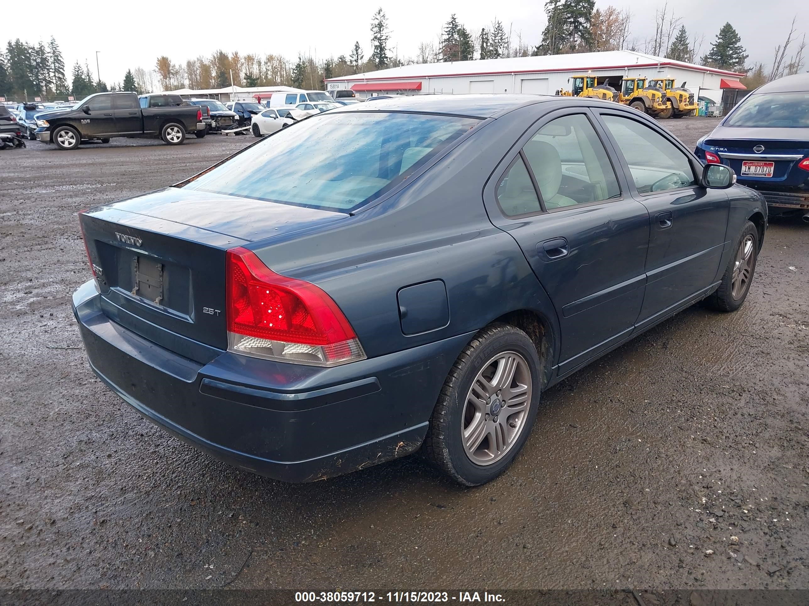 Photo 3 VIN: YV1RS592972618736 - VOLVO S60 