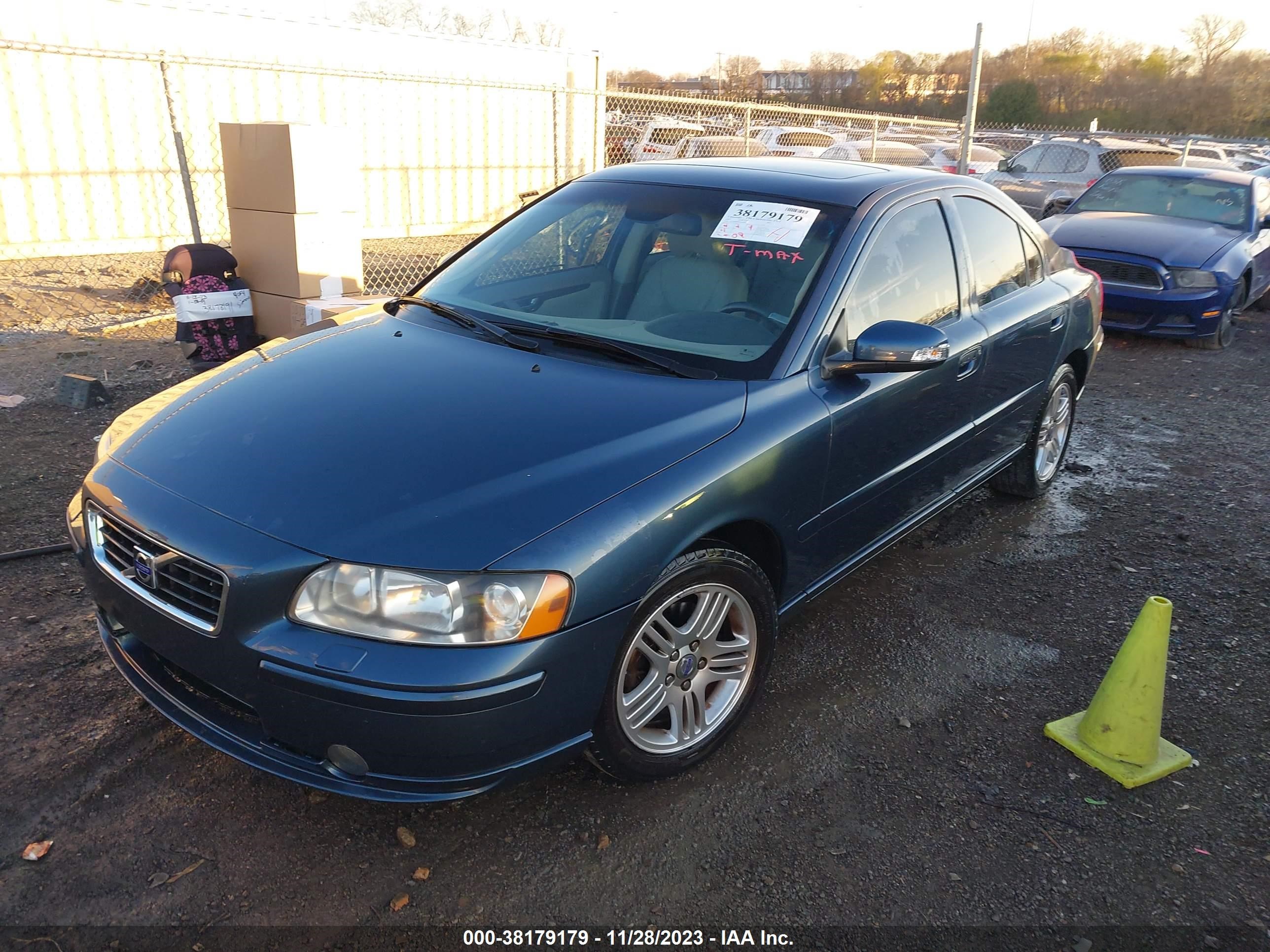 Photo 1 VIN: YV1RS592X72608877 - VOLVO S60 