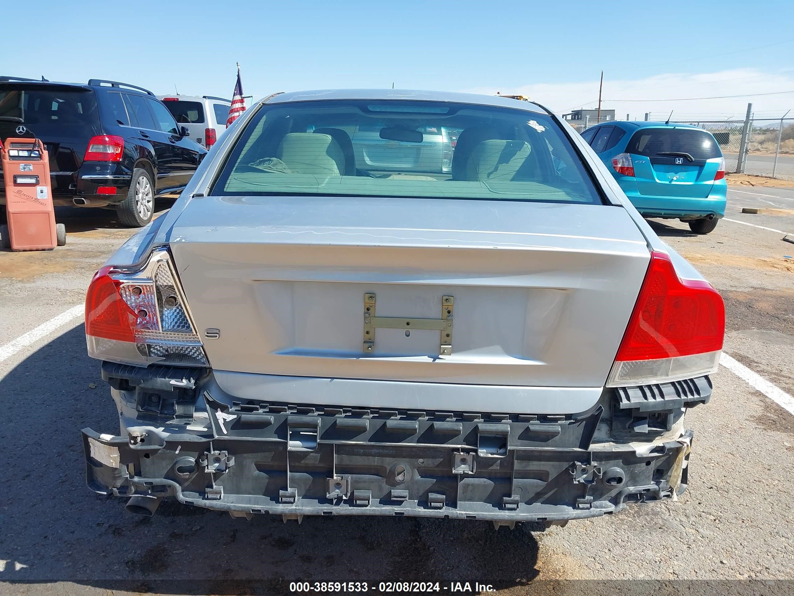 Photo 16 VIN: YV1RS640452446916 - VOLVO S60 