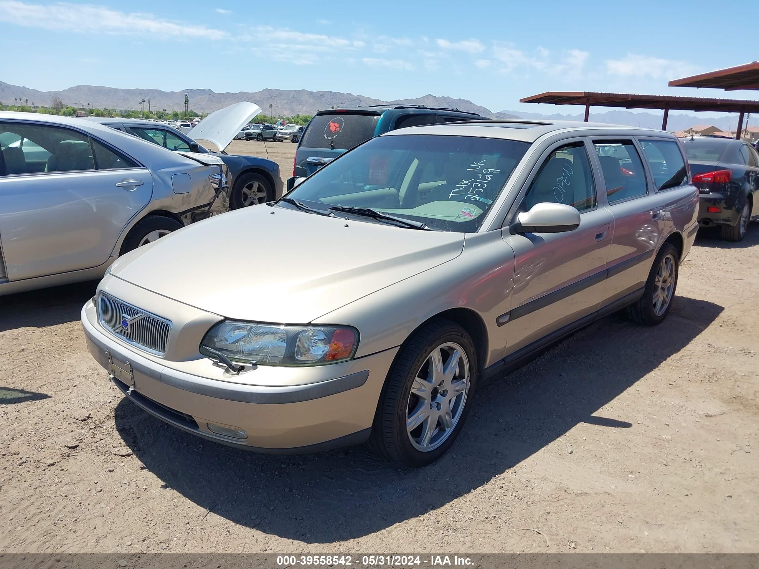 Photo 1 VIN: YV1SJ58D621253129 - VOLVO V70 