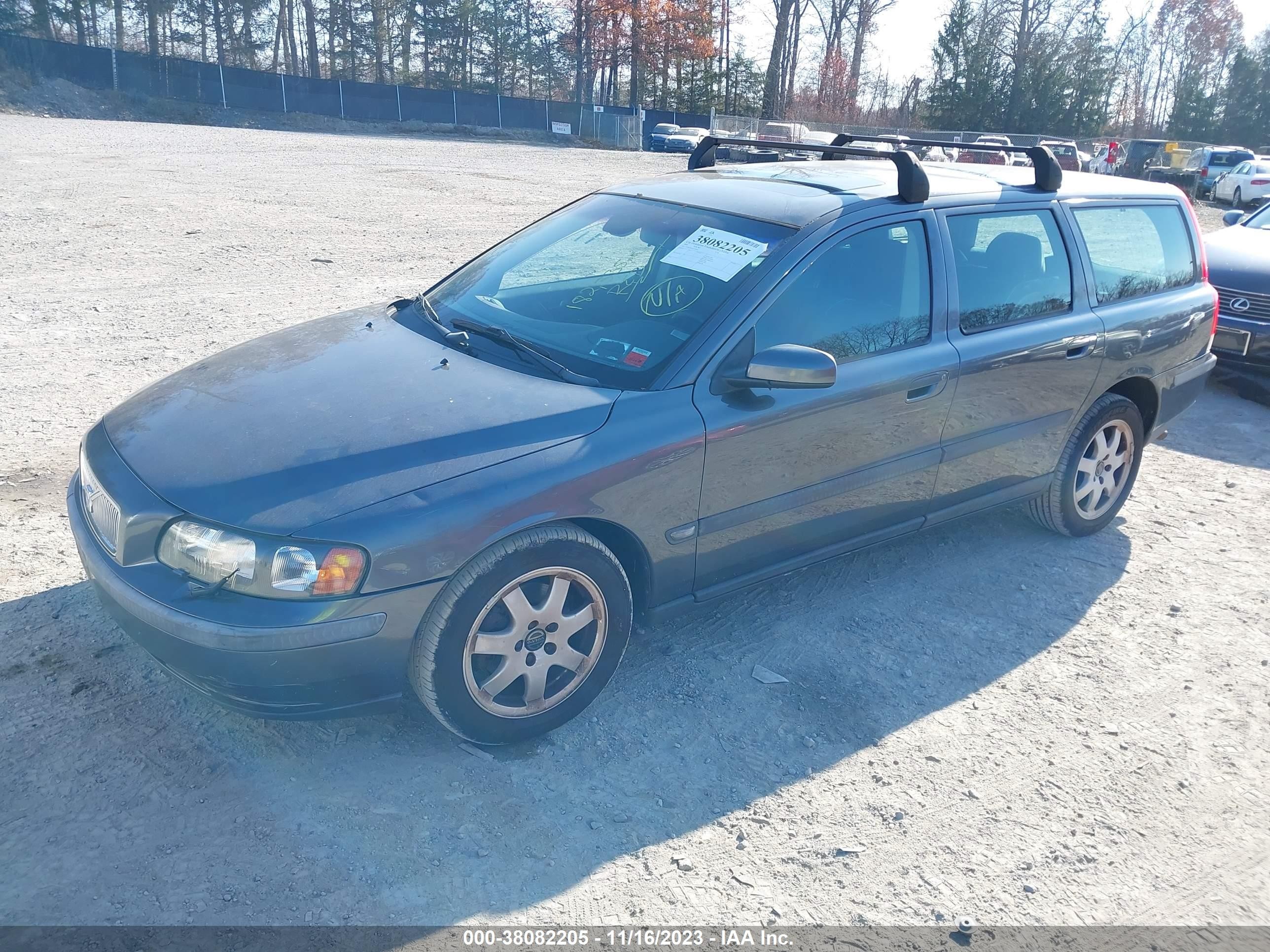 Photo 1 VIN: YV1SJ59H442397440 - VOLVO V70 