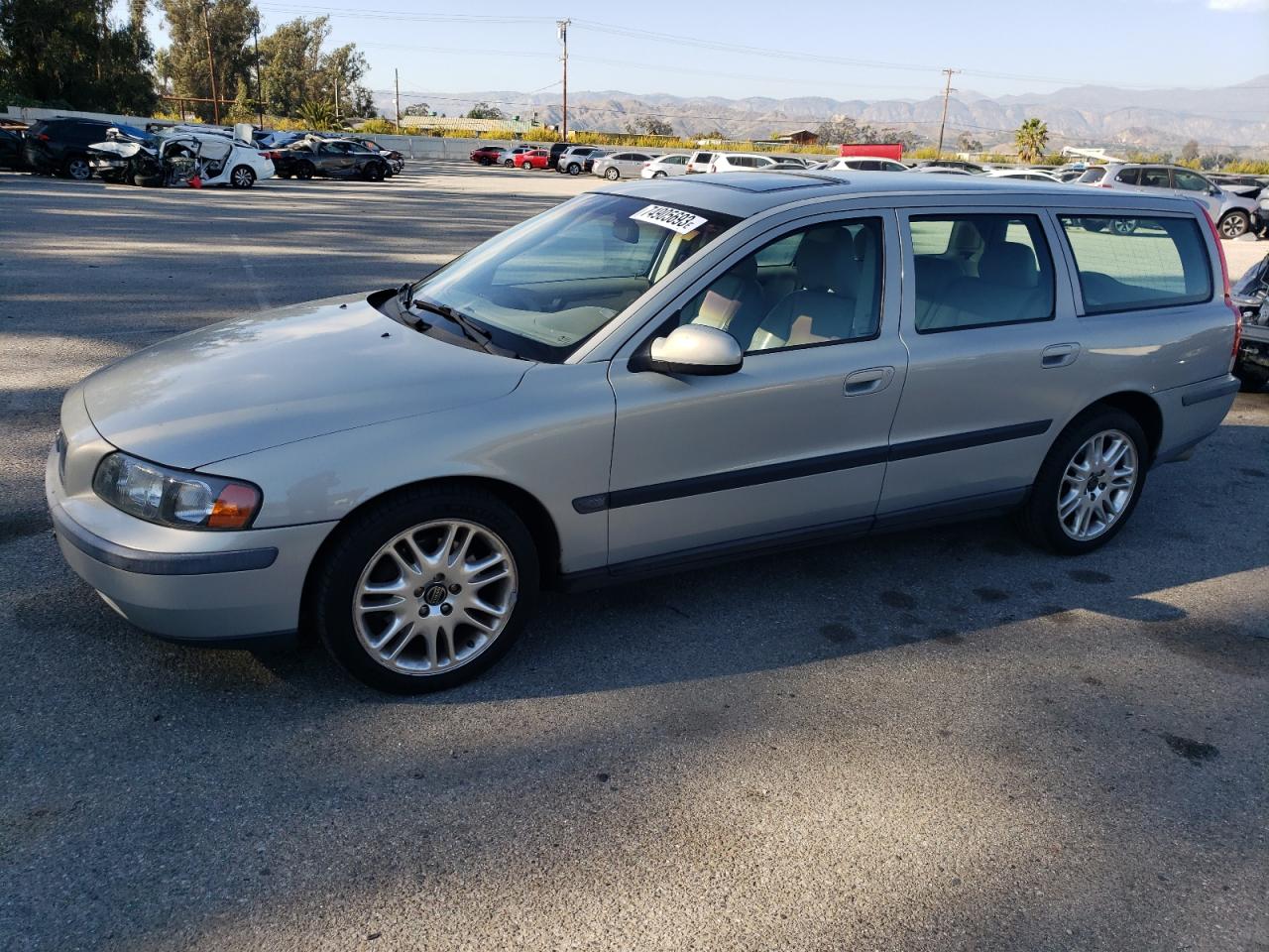 Photo 0 VIN: YV1SW53D311008540 - VOLVO V70 