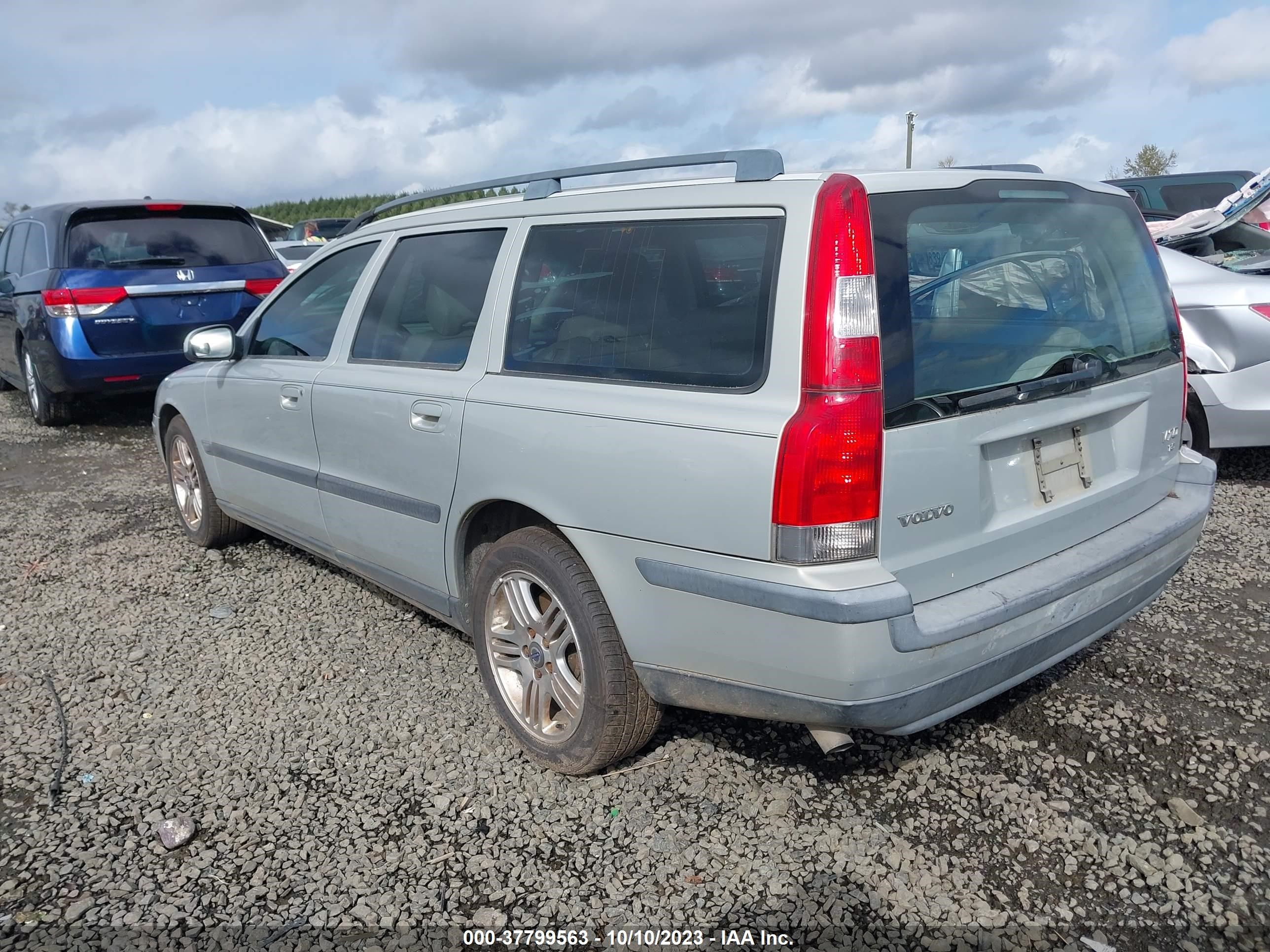 Photo 2 VIN: YV1SW53D312049082 - VOLVO V70 