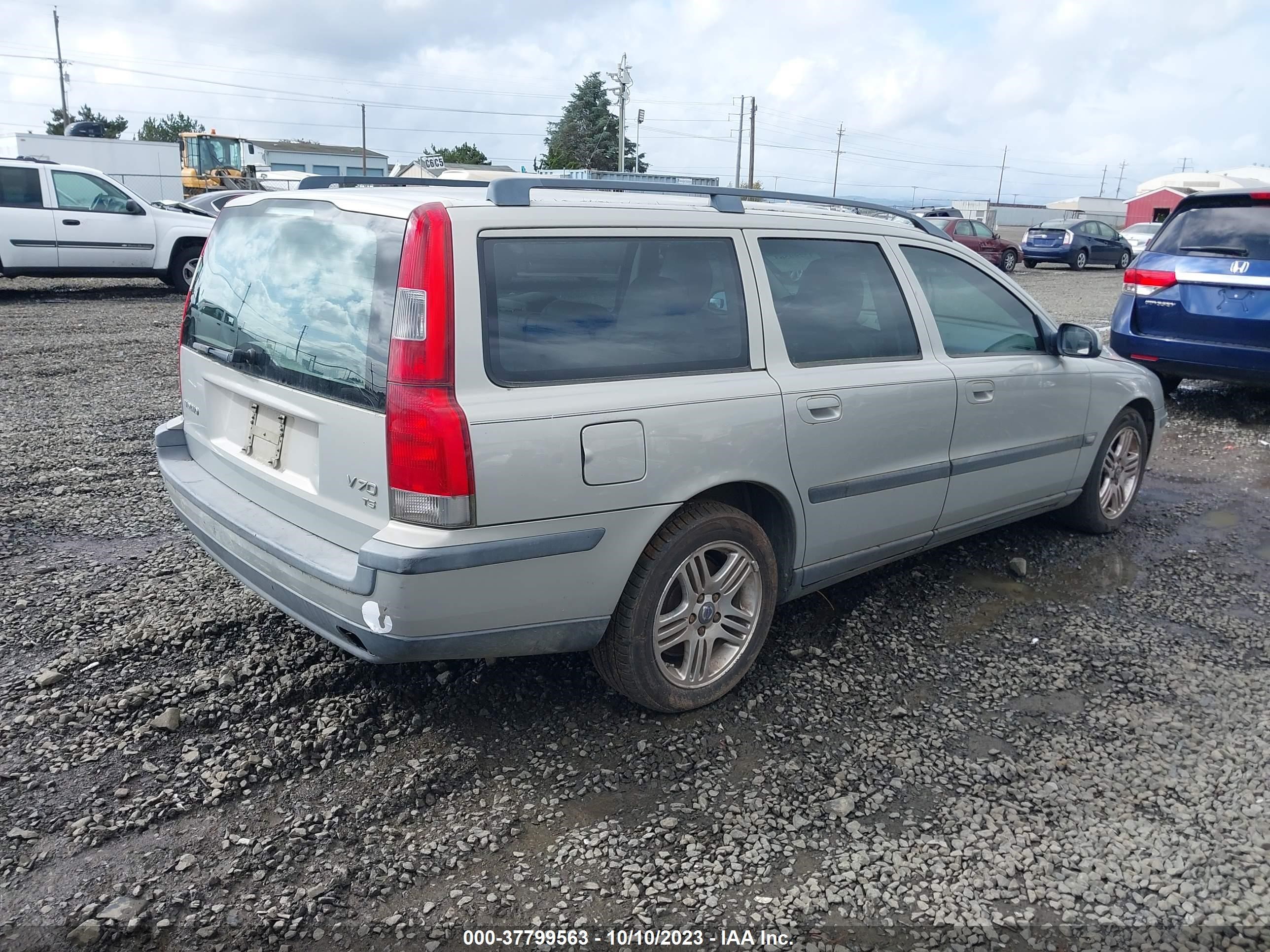 Photo 3 VIN: YV1SW53D312049082 - VOLVO V70 