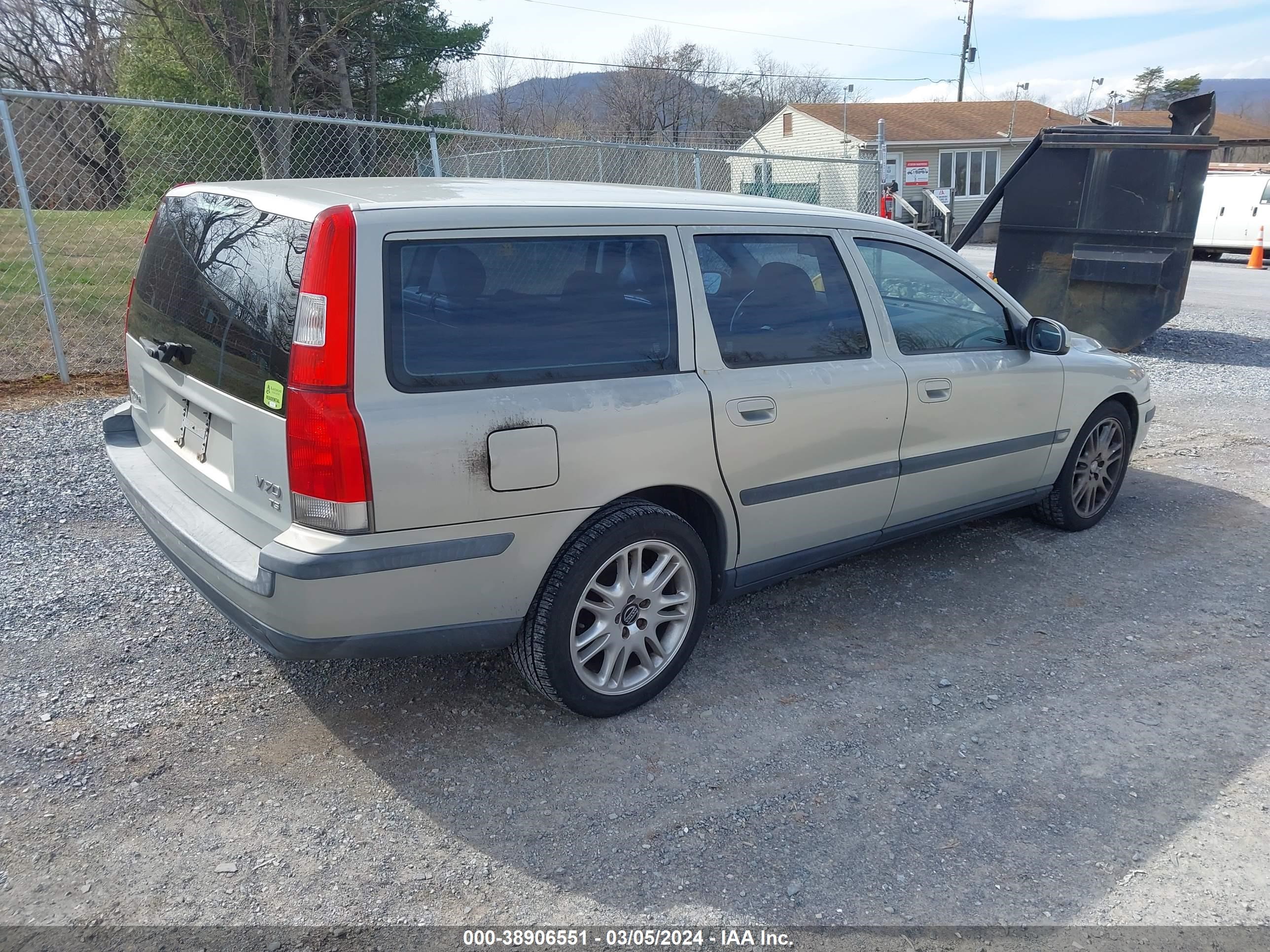 Photo 3 VIN: YV1SW53D512047723 - VOLVO V70 