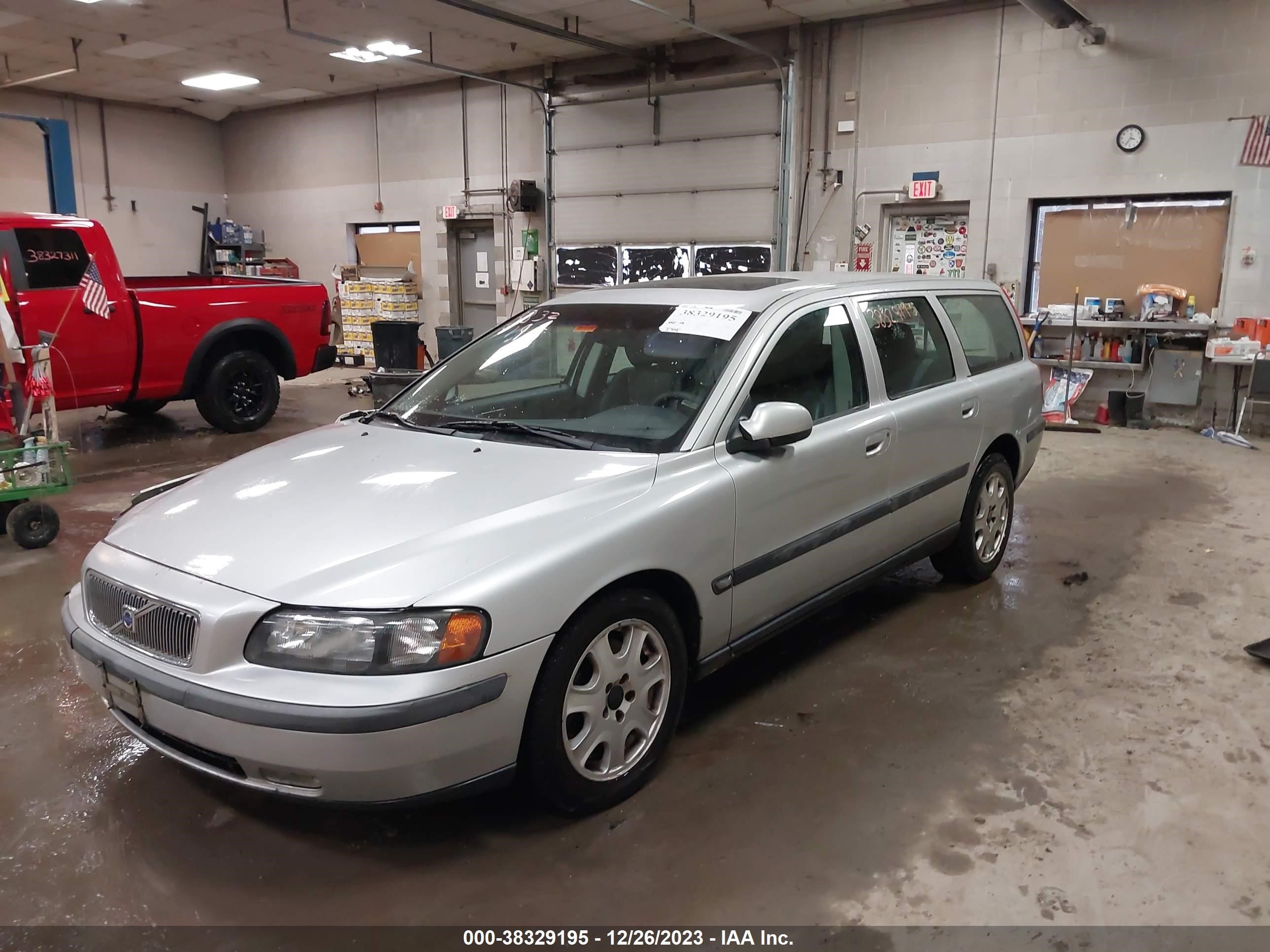 Photo 1 VIN: YV1SW53D911023611 - VOLVO V70 