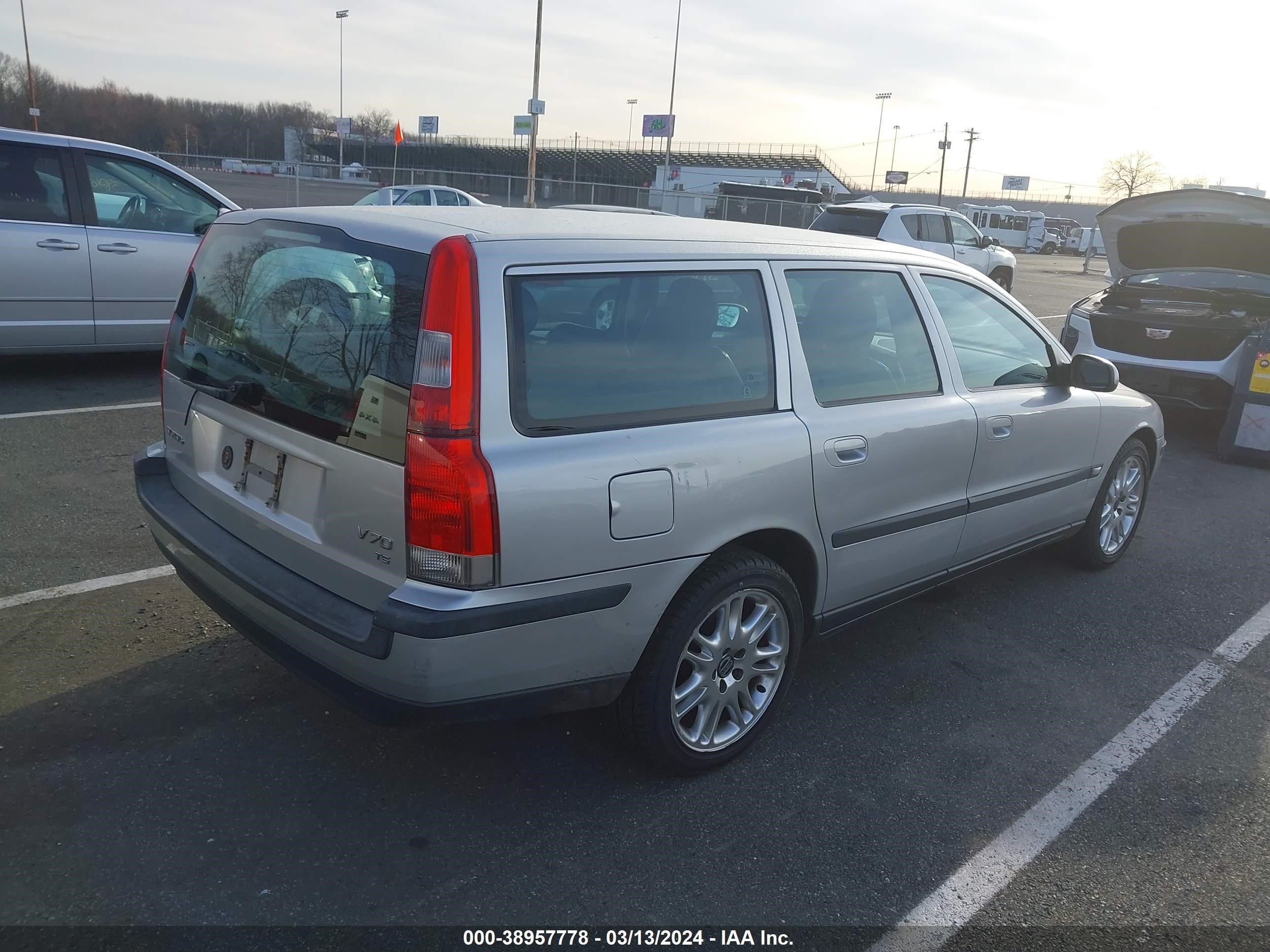 Photo 3 VIN: YV1SW53D912087402 - VOLVO V70 