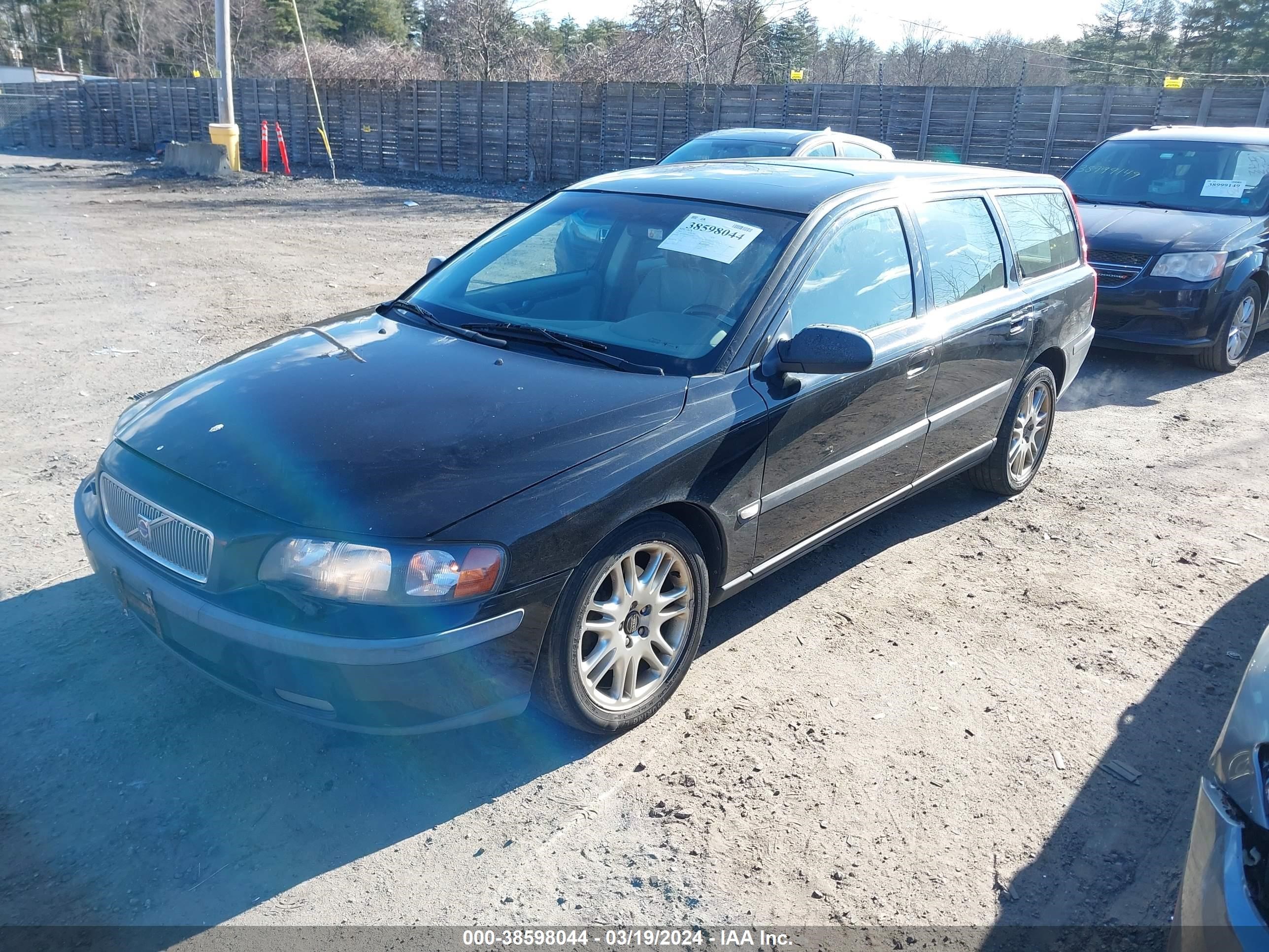 Photo 1 VIN: YV1SW53DX11021821 - VOLVO V70 