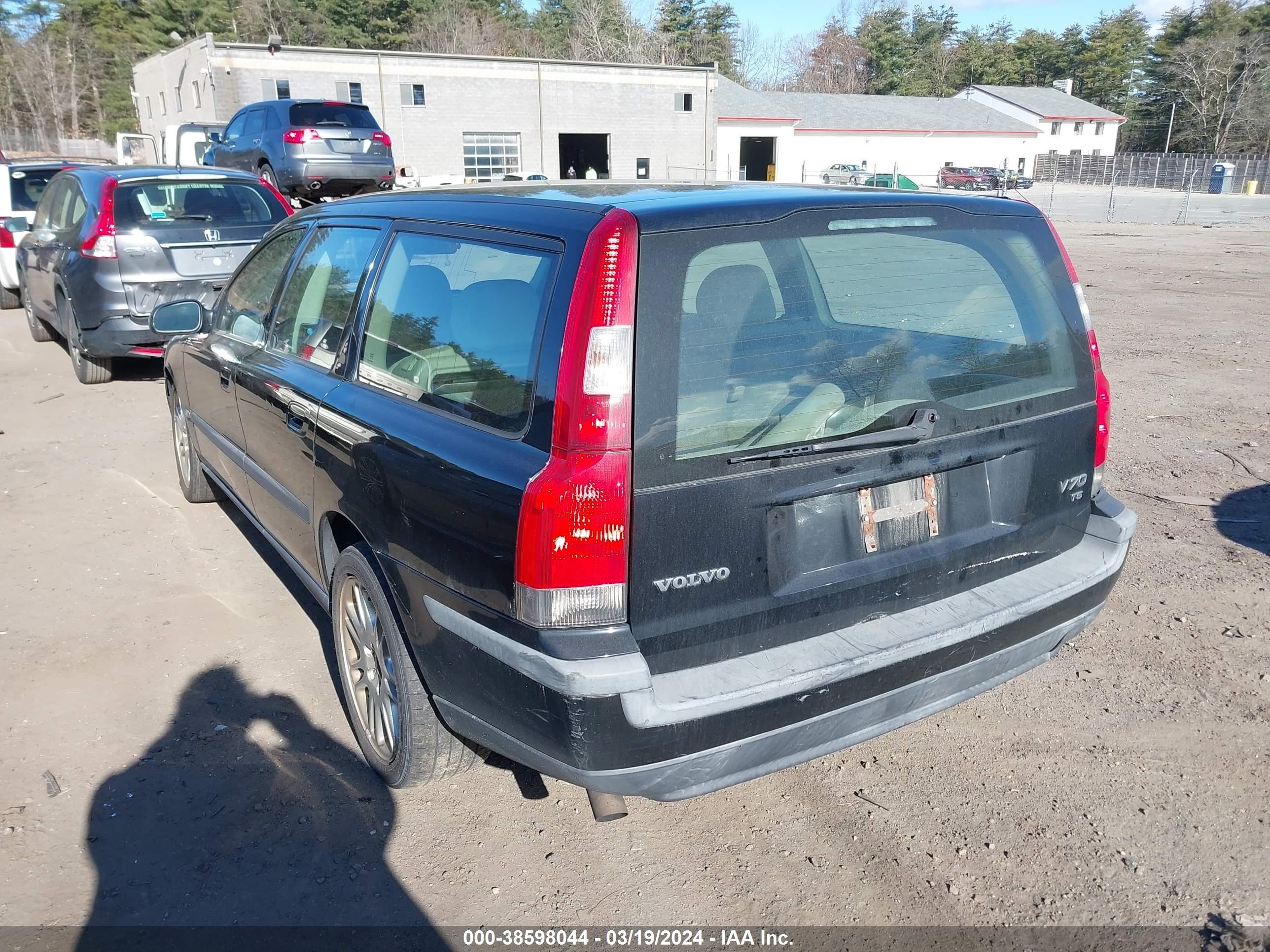 Photo 2 VIN: YV1SW53DX11021821 - VOLVO V70 