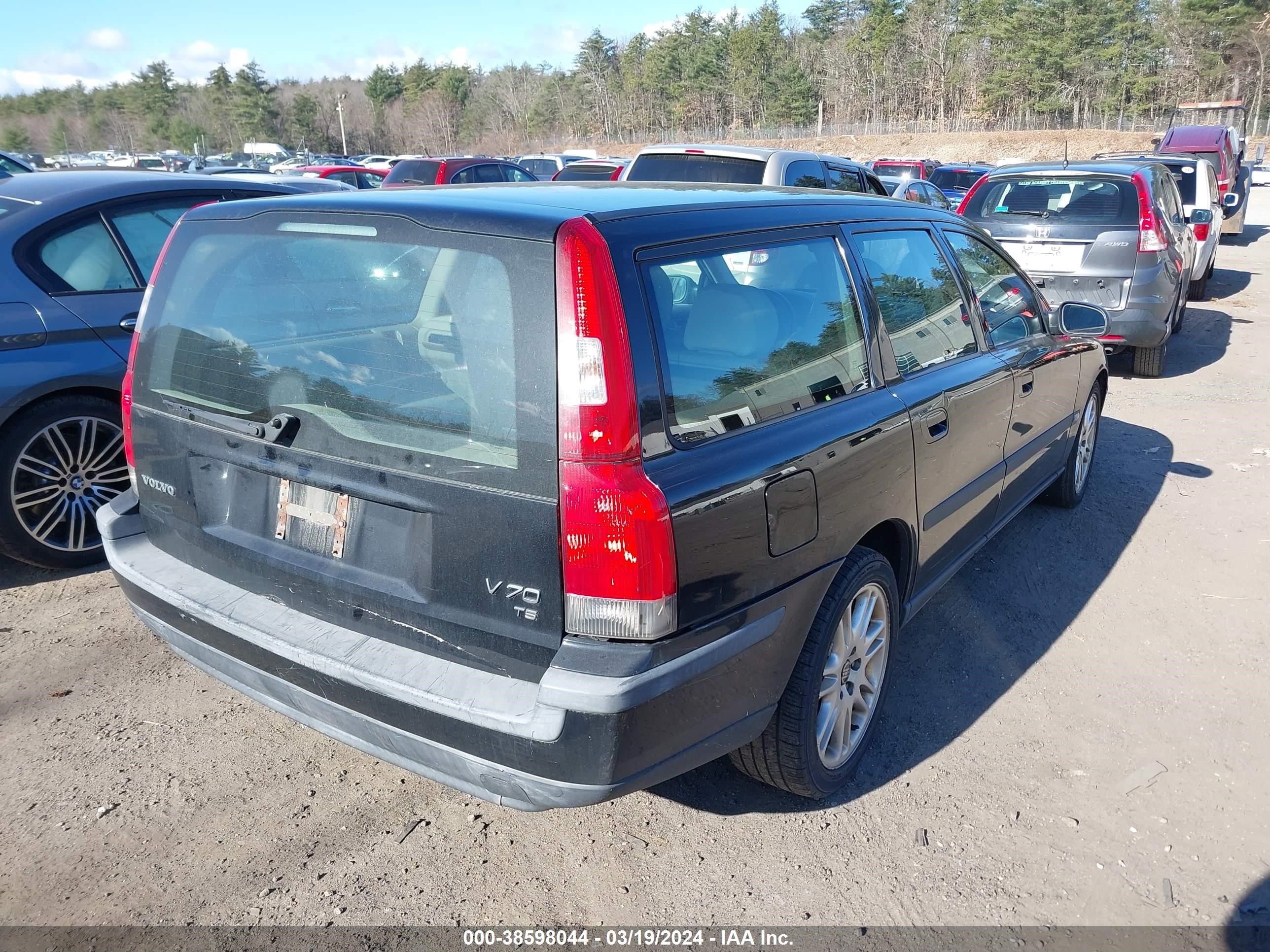 Photo 3 VIN: YV1SW53DX11021821 - VOLVO V70 