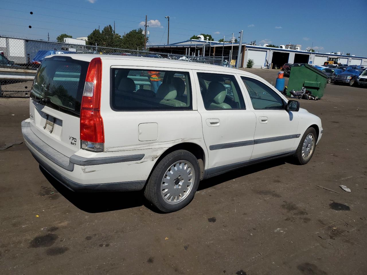 Photo 2 VIN: YV1SW58D211007419 - VOLVO V70 