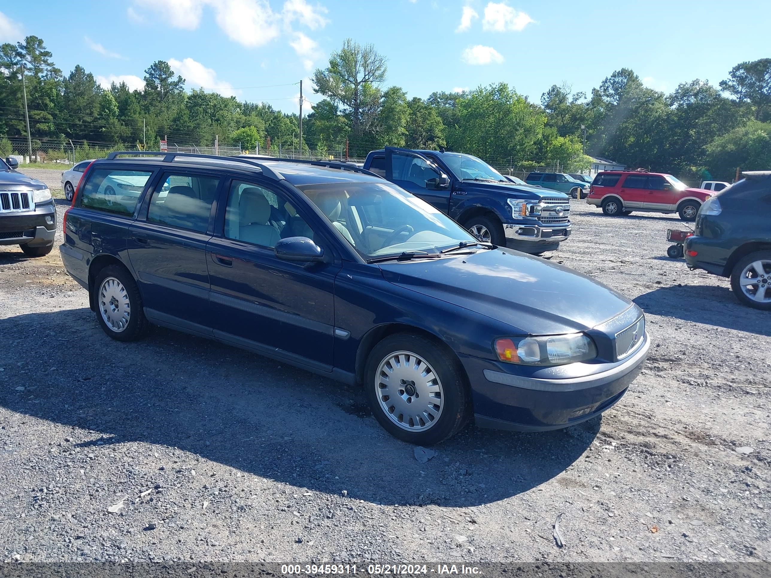 Photo 0 VIN: YV1SW58D812105428 - VOLVO V70 