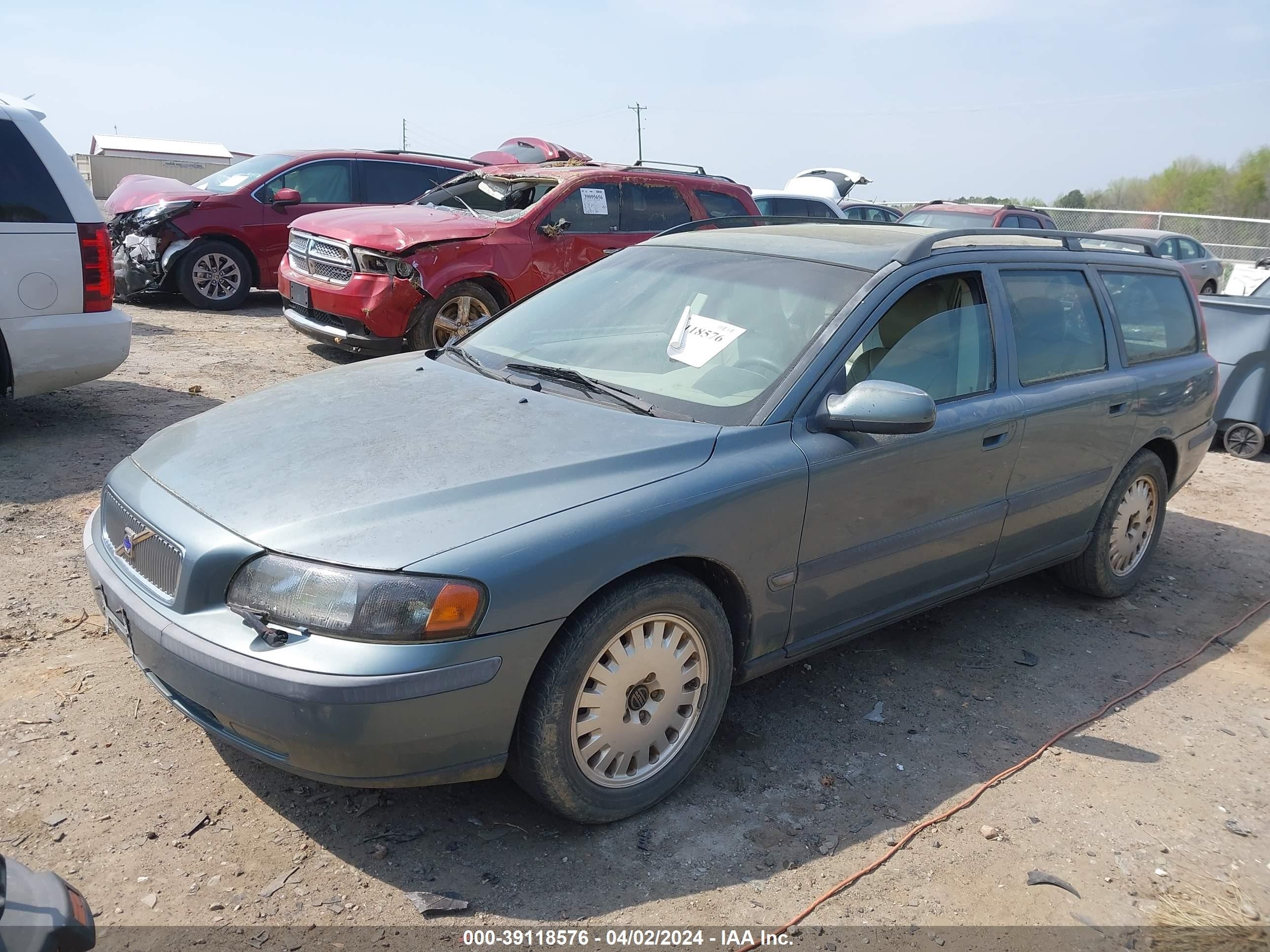 Photo 1 VIN: YV1SW58DX11014134 - VOLVO V70 