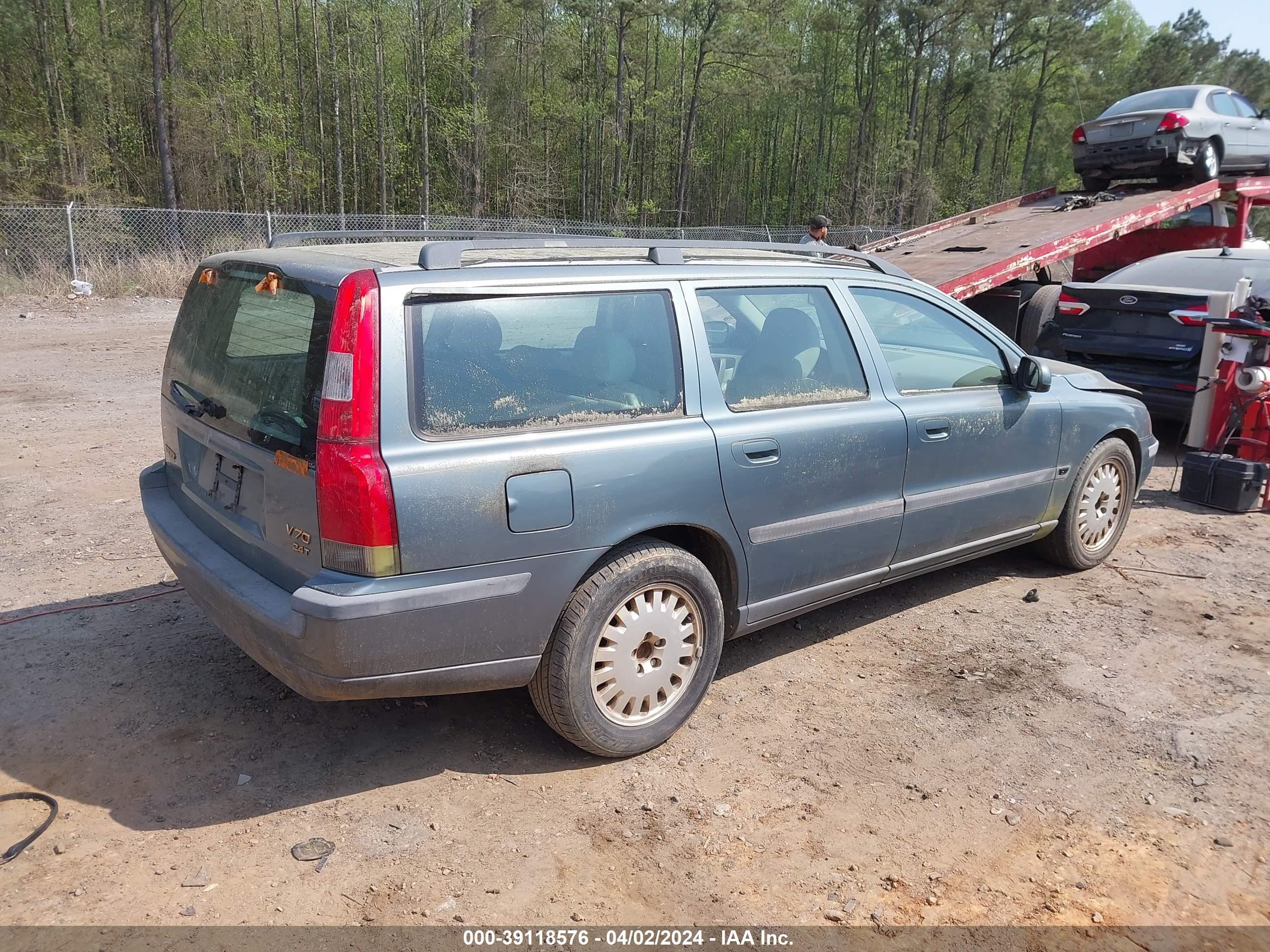 Photo 3 VIN: YV1SW58DX11014134 - VOLVO V70 